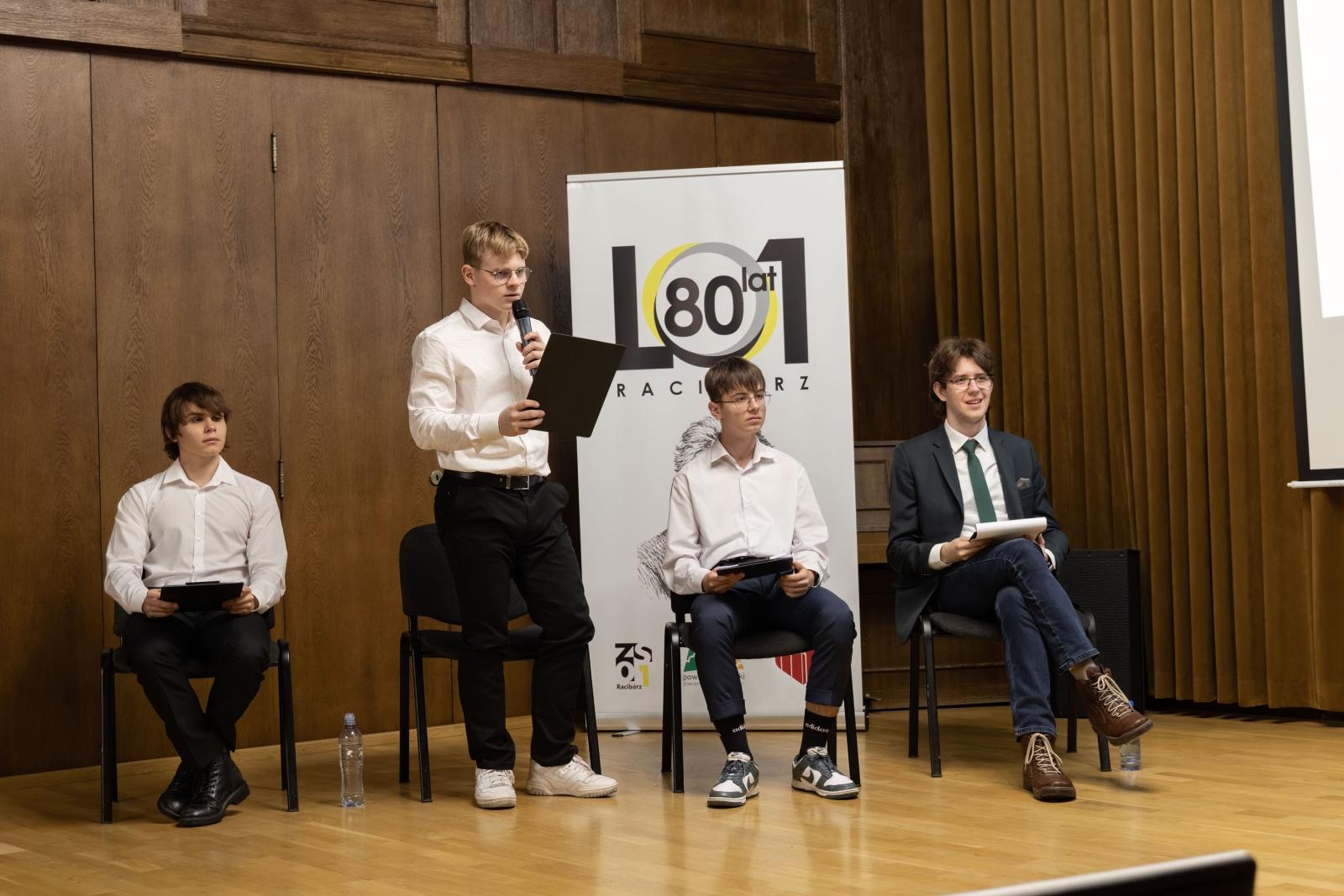 Zdjęcie w galerii na portalu naszraciborz.pl: Różne drogi, wspólne pytania o przyszłość Górnego Śląska i Raciborza wiadomości z regionu