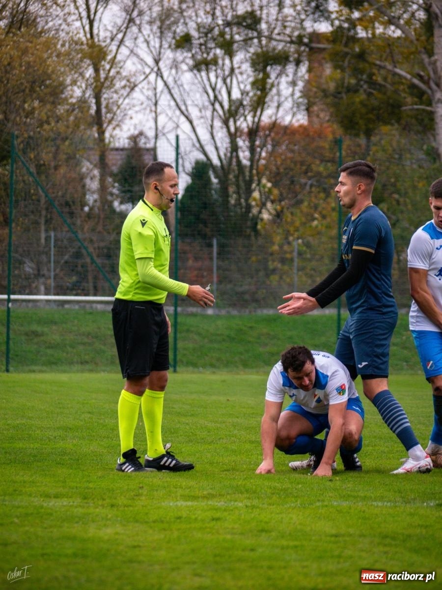 Zdjęcie w galerii na portalu naszraciborz.pl: Kolejarz z Chałupek rozjechał Nędzę [FOTO] wiadomości z regionu