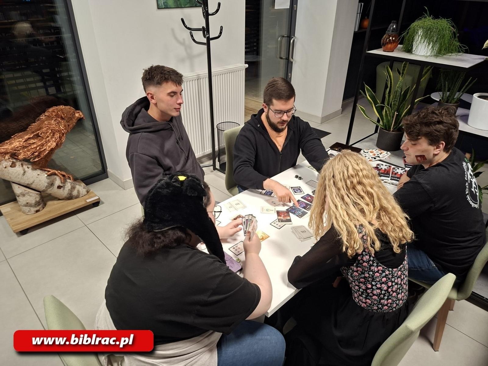 Zdjęcie w galerii na portalu naszraciborz.pl: Dzień Grozy na Stacji Młodych wiadomości z regionu