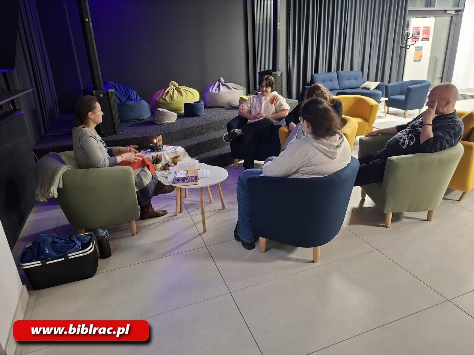 Zdjęcie w galerii na portalu naszraciborz.pl: Dzień Grozy na Stacji Młodych wiadomości z regionu