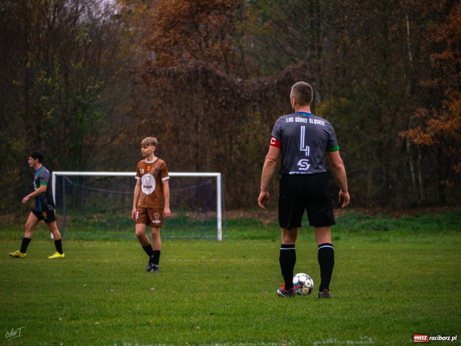 Zdjęcie w galerii na portalu naszraciborz.pl: Remontada w Górkach Śląskich. Rezerwy Zameczku odwróciły losy meczu [FOTO] wiadomości z regionu