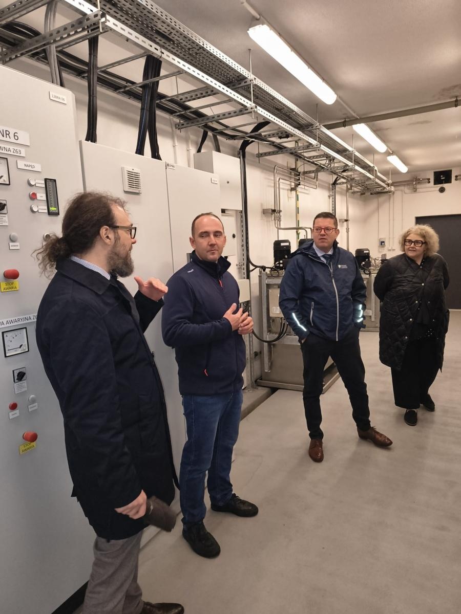 Zdjęcie w galerii na portalu naszraciborz.pl: Przedstawiciele Banku Światowego wizytowali zbiornik Racibórz i gościli na Zamku Piastowskim wiadomości z regionu