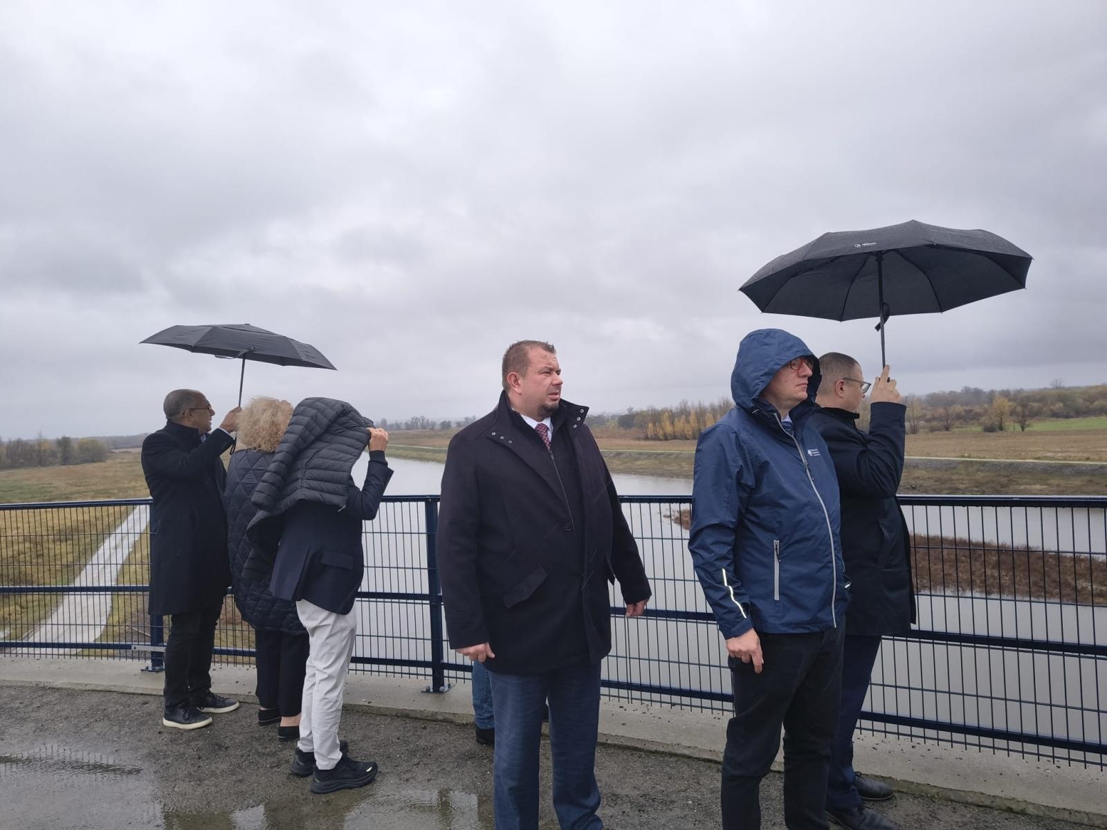 Zdjęcie w galerii na portalu naszraciborz.pl: Przedstawiciele Banku Światowego wizytowali zbiornik Racibórz i gościli na Zamku Piastowskim wiadomości z regionu