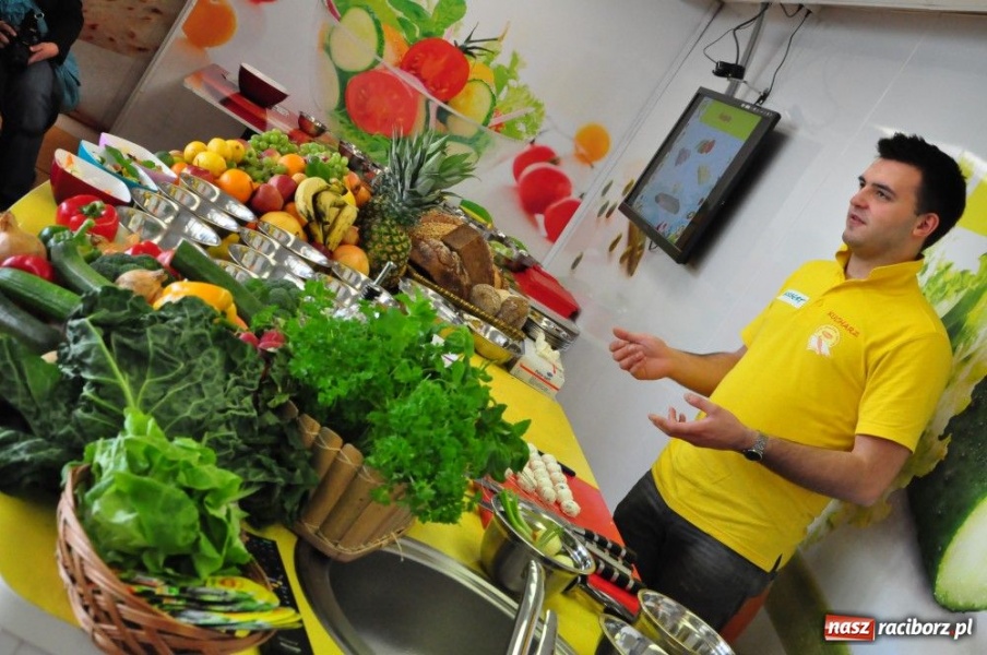 Zdjęcie w galerii na portalu naszraciborz.pl: Mobilna kuchnia w Grzegorzowicach wiadomości z regionu