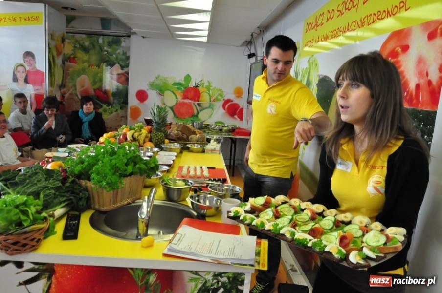 Zdjęcie w galerii na portalu naszraciborz.pl: Mobilna kuchnia w Grzegorzowicach wiadomości z regionu