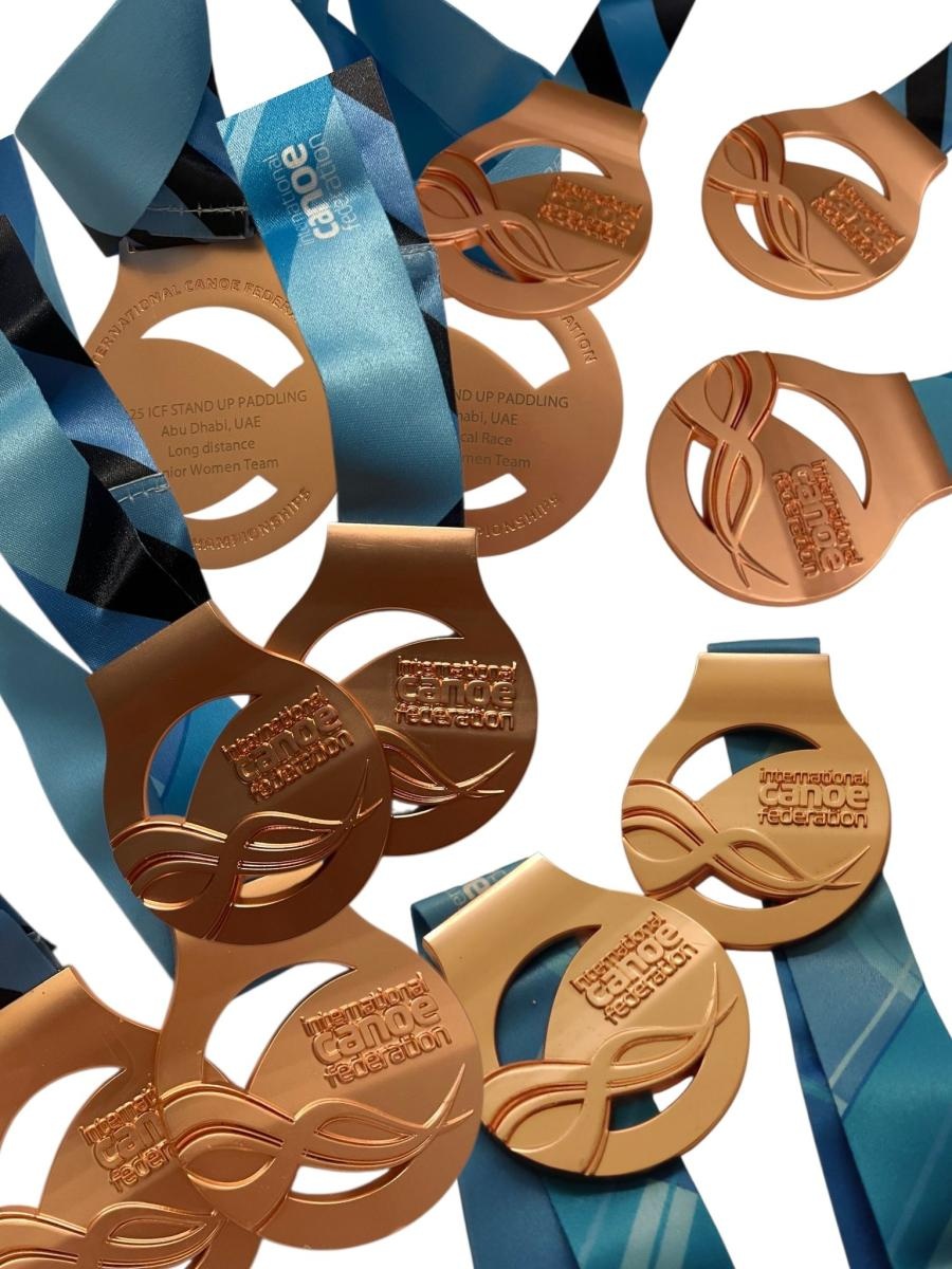 Zdjęcie w galerii na portalu naszraciborz.pl: Historyczny sukces zawodniczek RTW Racibórz na Mistrzostwach Świata SUP 2025 wiadomości z regionu