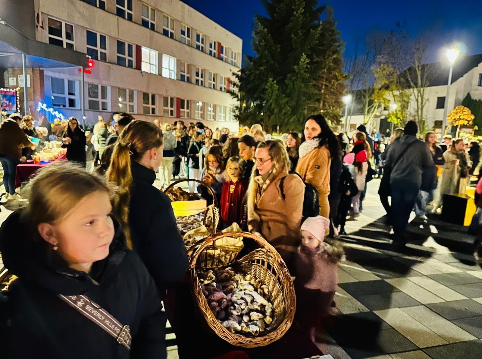Zdjęcie w galerii na portalu naszraciborz.pl: Święty Marcin zawitał na Ostróg wiadomości z regionu