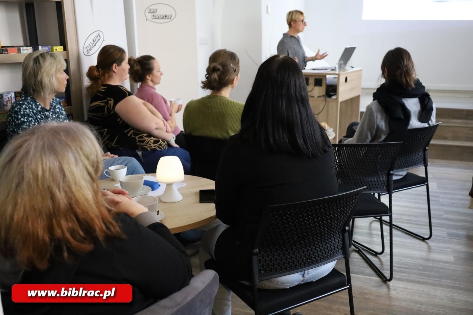 Zdjęcie w galerii na portalu naszraciborz.pl: Polsko-czeskie spotkanie bibliotekarzy w Karwinie w ramach projektu BIBLIOTEKA NIE oGRANICzA wiadomości z regionu