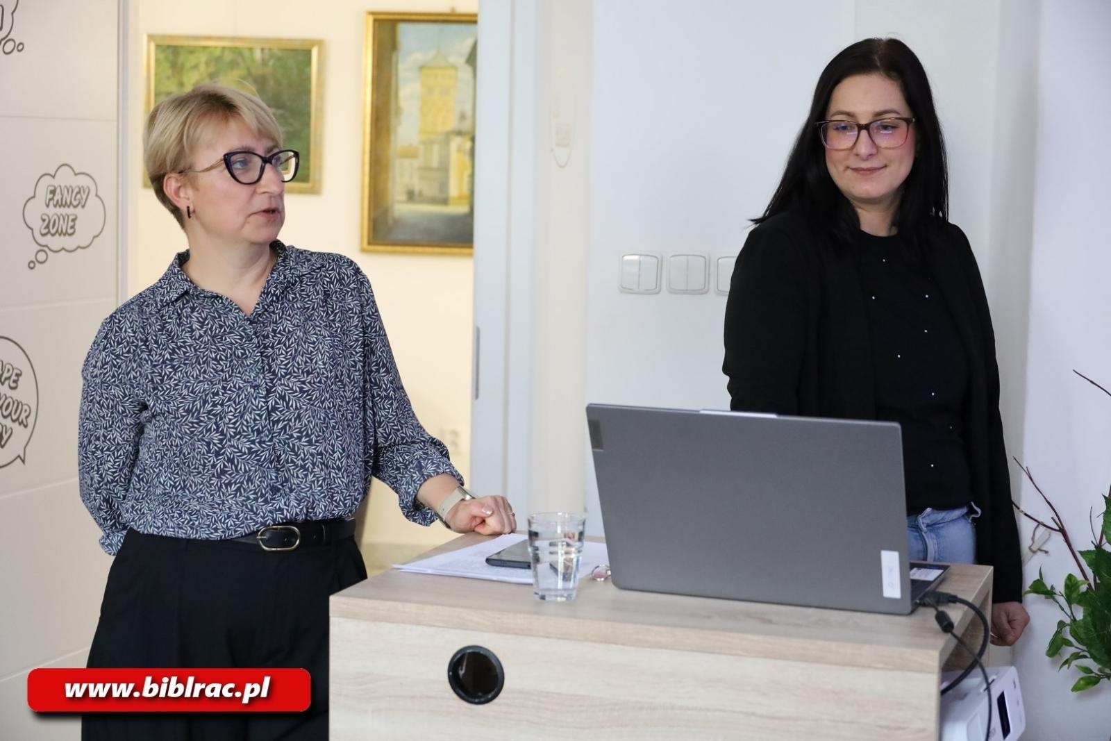 Zdjęcie w galerii na portalu naszraciborz.pl: Polsko-czeskie spotkanie bibliotekarzy w Karwinie w ramach projektu BIBLIOTEKA NIE oGRANICzA wiadomości z regionu