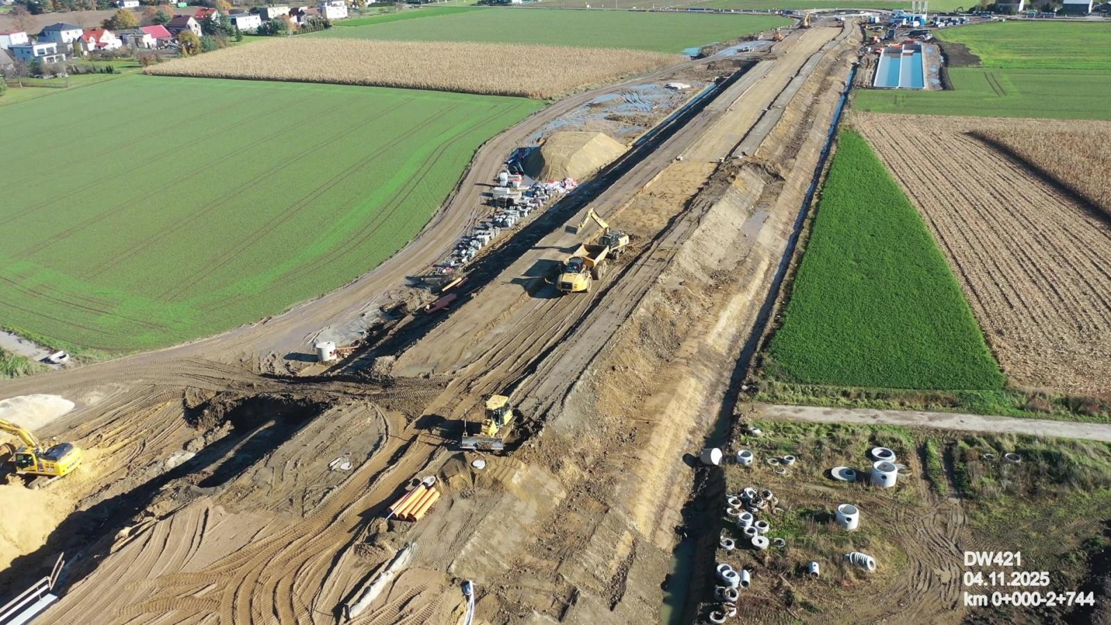 Zdjęcie w galerii na portalu naszraciborz.pl: Budowa mostu pod Raciborzem. Budowlańcy przekroczyli półmetek [FOTO] wiadomości z regionu