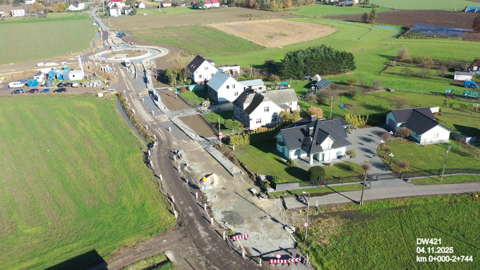 Zdjęcie w galerii na portalu naszraciborz.pl: Budowa mostu pod Raciborzem. Budowlańcy przekroczyli półmetek [FOTO] wiadomości z regionu