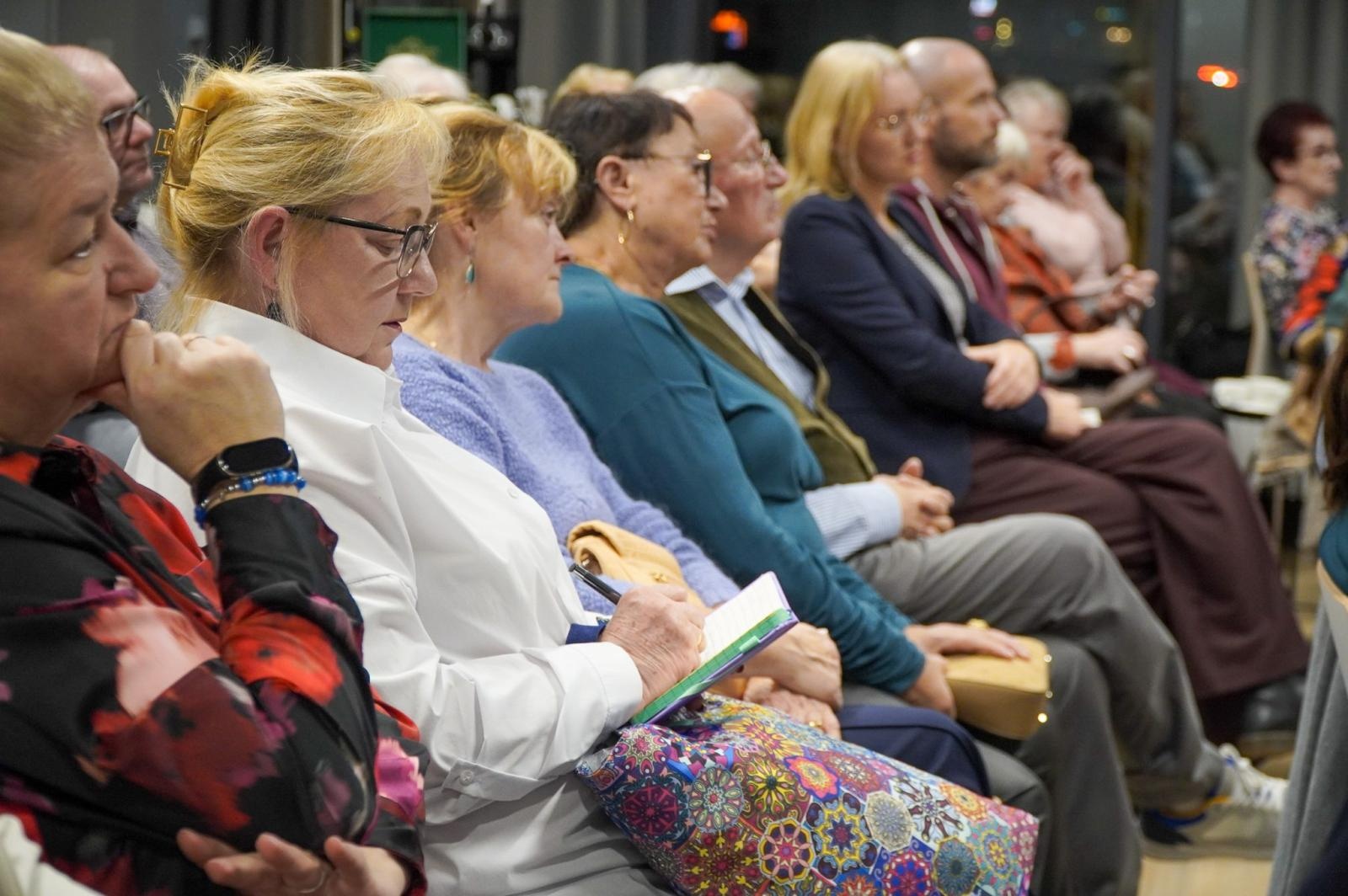 Zdjęcie w galerii na portalu naszraciborz.pl: Wspólne działania na rzecz adaptacji Raciborza do zmian klimatycznych –  dyskusja w Urban Labie wiadomości z regionu