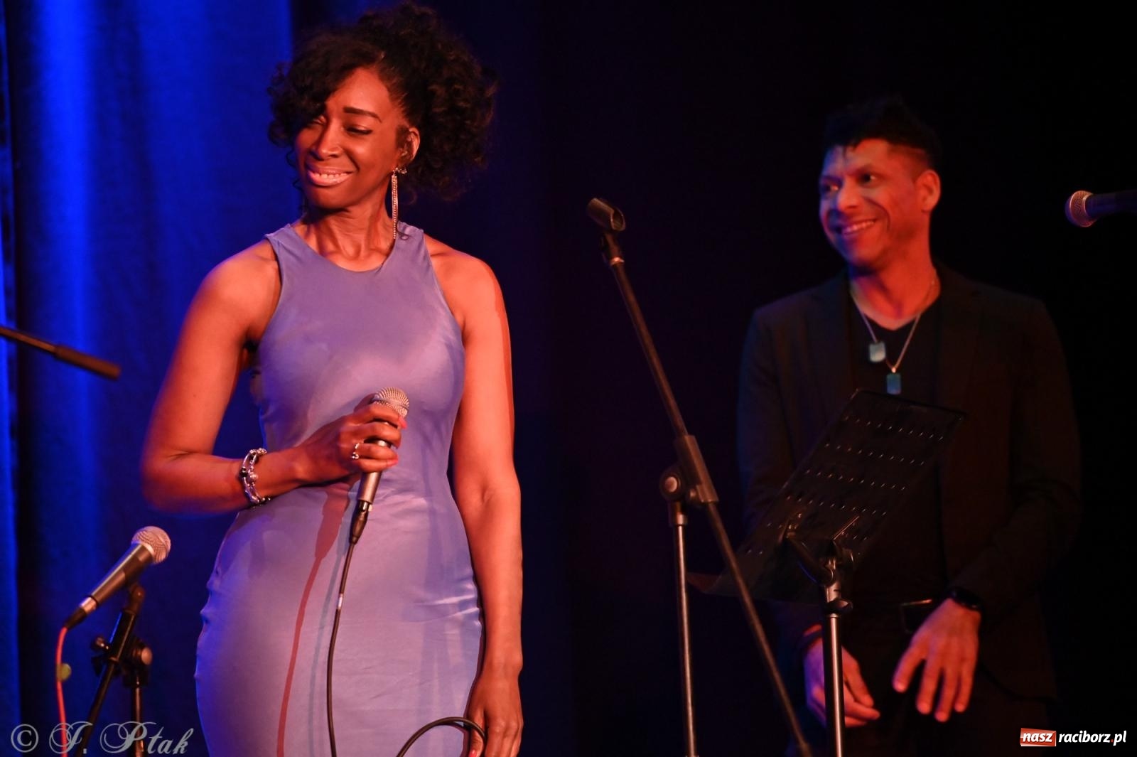 Zdjęcie w galerii na portalu naszraciborz.pl: SIESTA & MILAGRO – niezapomniany wieczór z Marcinem Kydryńskim i muzyką kubańską wiadomości z regionu