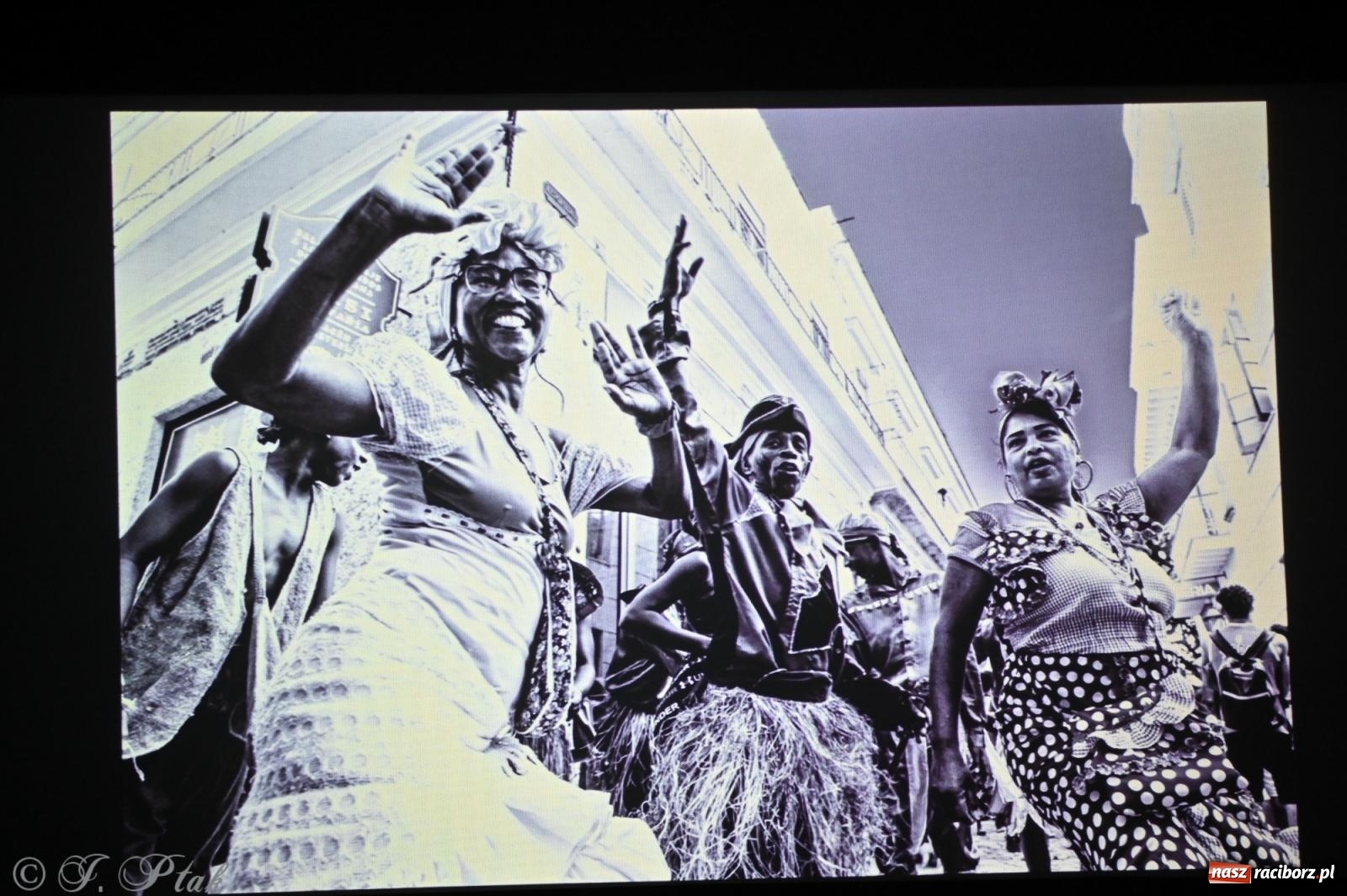 Zdjęcie w galerii na portalu naszraciborz.pl: SIESTA & MILAGRO – niezapomniany wieczór z Marcinem Kydryńskim i muzyką kubańską wiadomości z regionu