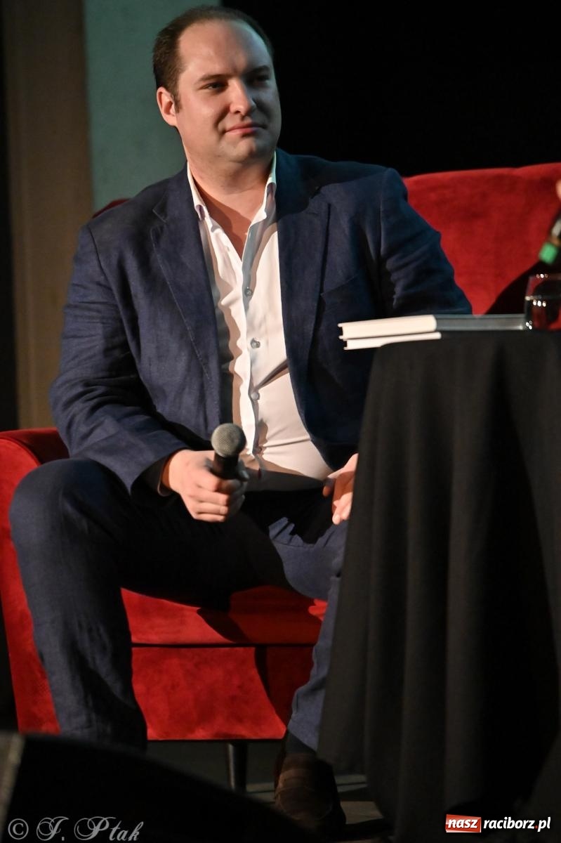 Zdjęcie w galerii na portalu naszraciborz.pl: SIESTA & MILAGRO – niezapomniany wieczór z Marcinem Kydryńskim i muzyką kubańską wiadomości z regionu