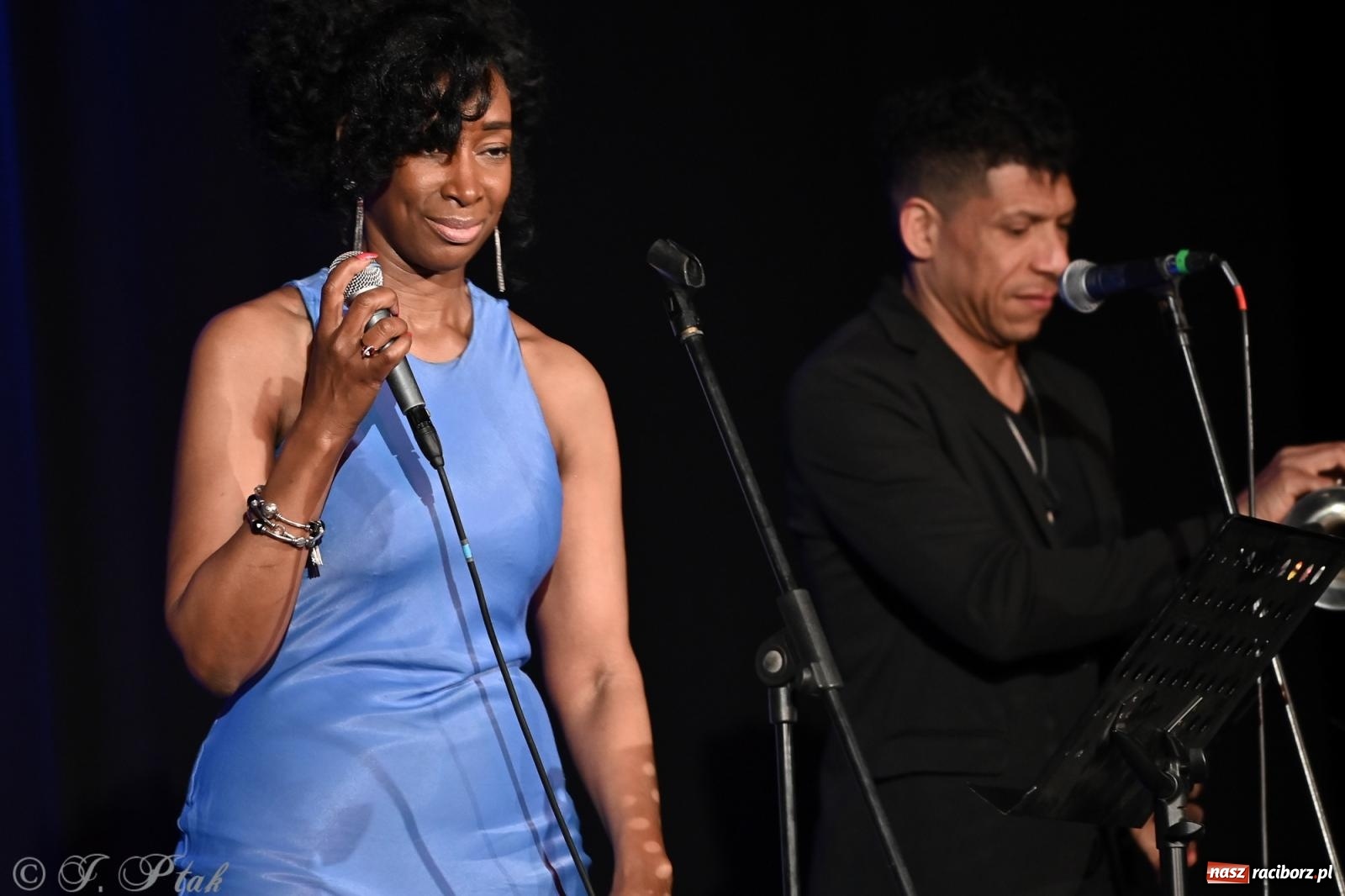 Zdjęcie w galerii na portalu naszraciborz.pl: SIESTA & MILAGRO – niezapomniany wieczór z Marcinem Kydryńskim i muzyką kubańską wiadomości z regionu