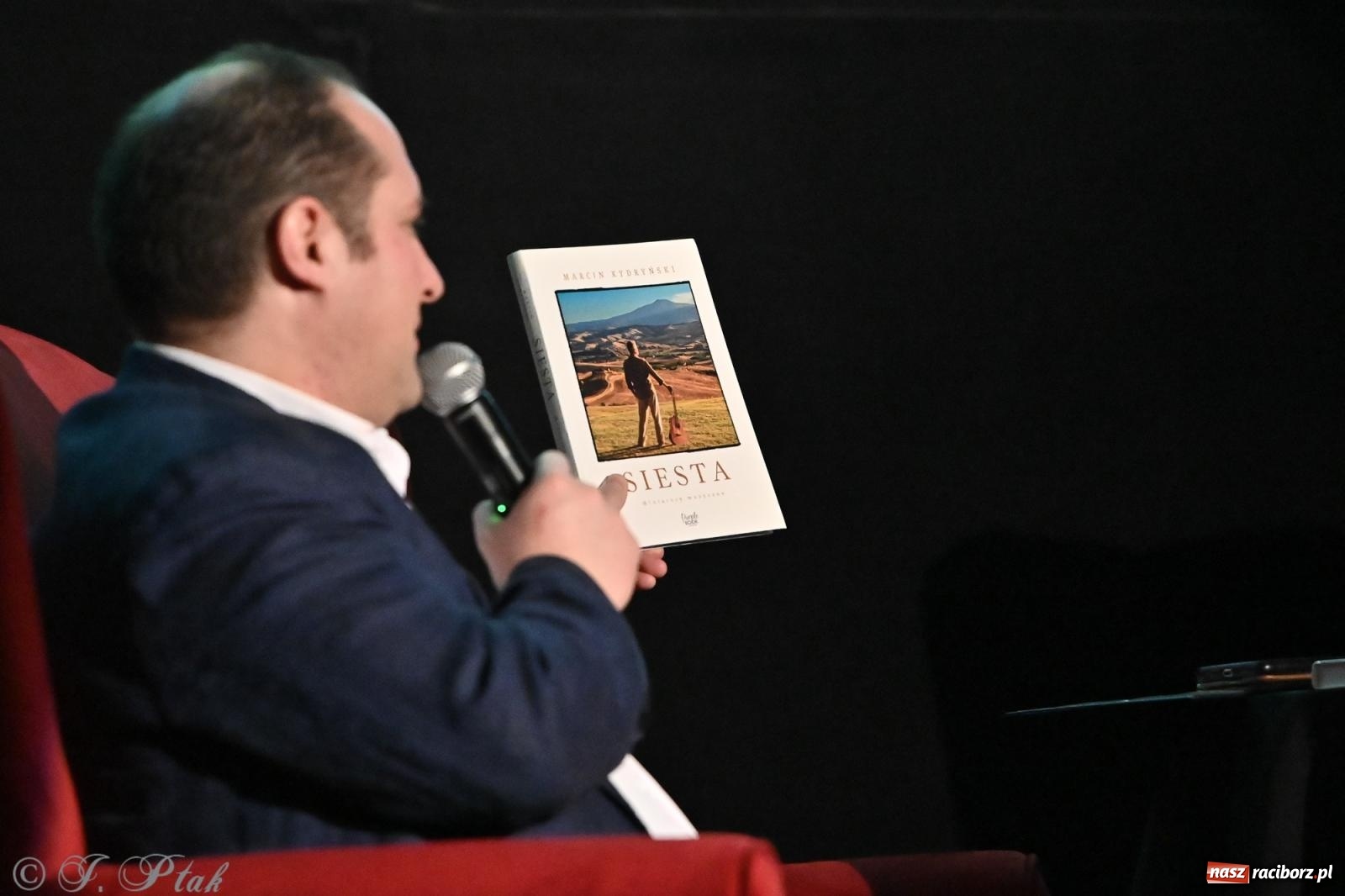 Zdjęcie w galerii na portalu naszraciborz.pl: SIESTA & MILAGRO – niezapomniany wieczór z Marcinem Kydryńskim i muzyką kubańską wiadomości z regionu