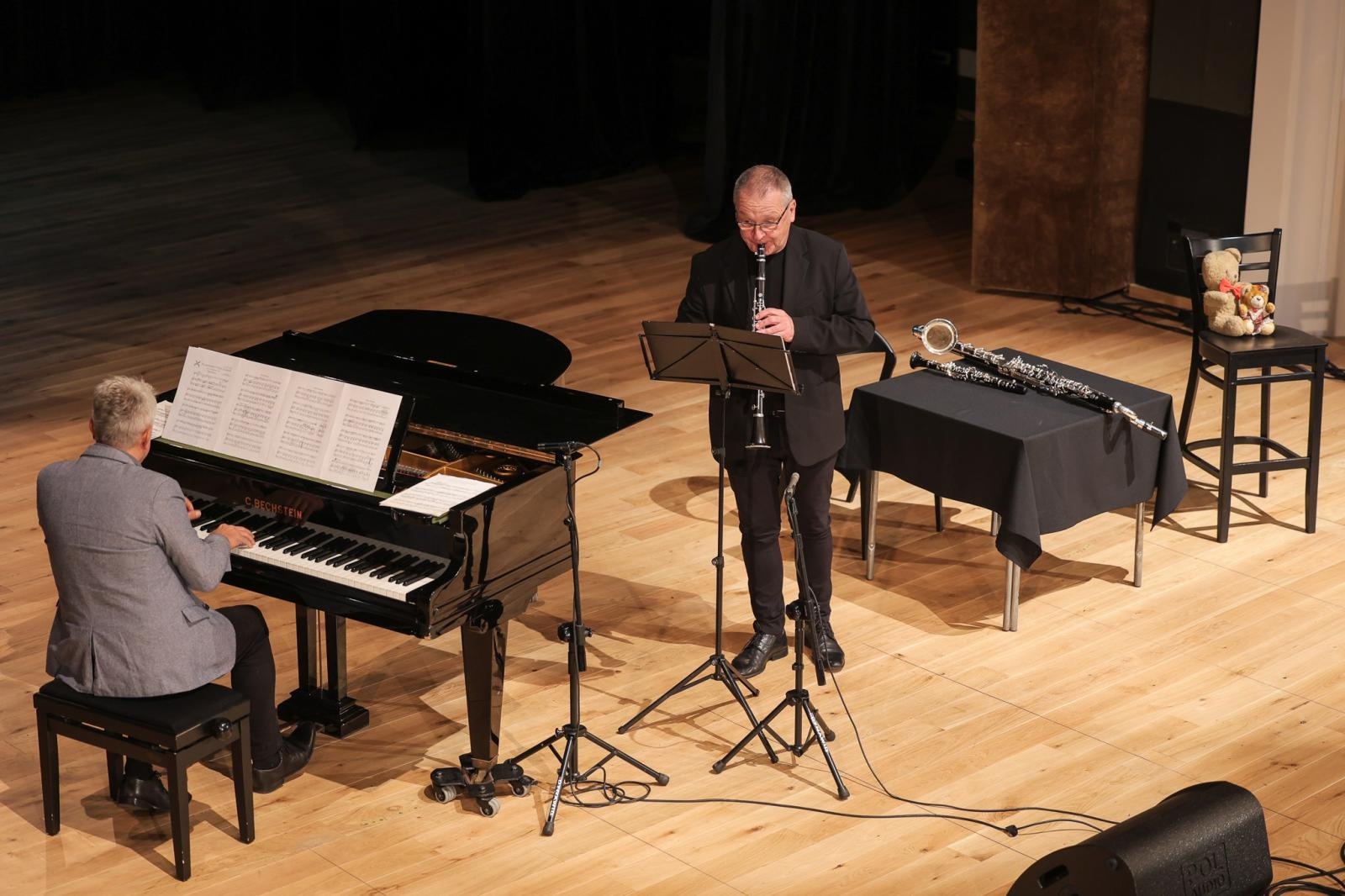 Zdjęcie w galerii na portalu naszraciborz.pl: Klarnet duży i mały, śpiący niedźwiedź i chopinowski akcent na koncertach umuzykalniających w RCK  wiadomości z regionu