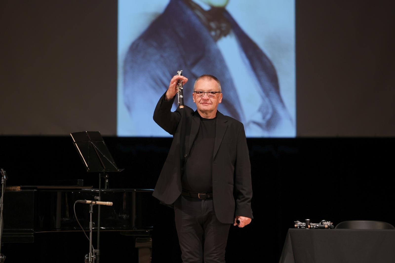 Zdjęcie w galerii na portalu naszraciborz.pl: Klarnet duży i mały, śpiący niedźwiedź i chopinowski akcent na koncertach umuzykalniających w RCK  wiadomości z regionu