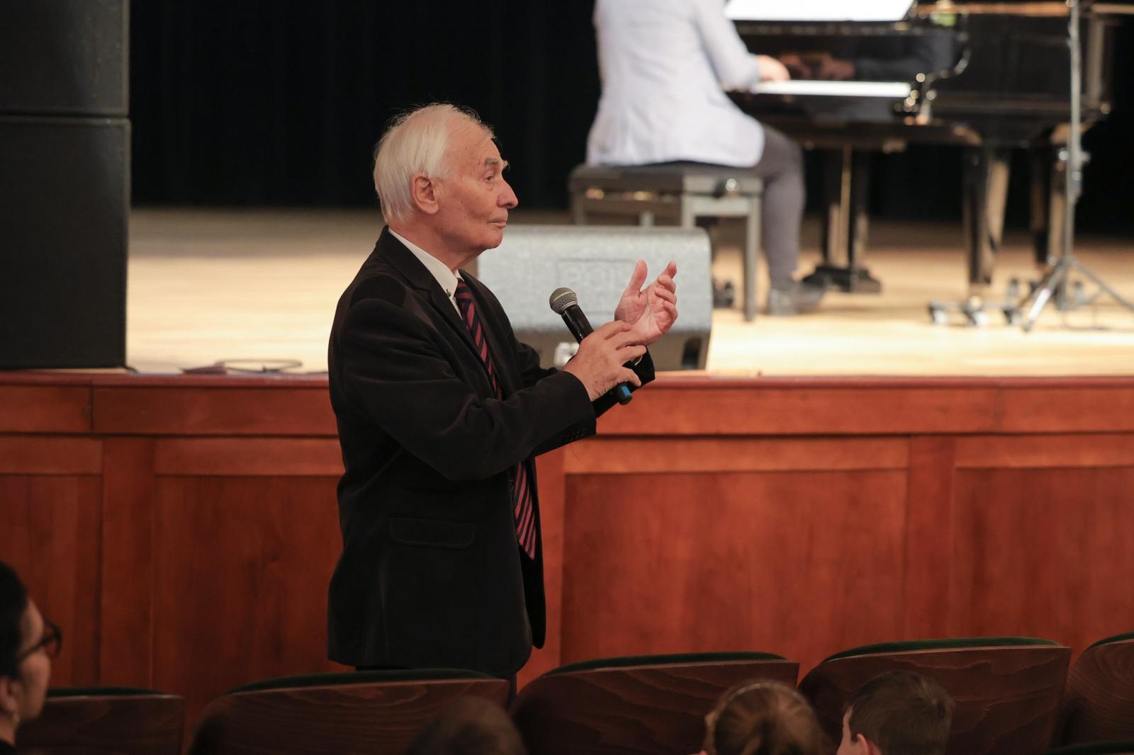 Zdjęcie w galerii na portalu naszraciborz.pl: Klarnet duży i mały, śpiący niedźwiedź i chopinowski akcent na koncertach umuzykalniających w RCK  wiadomości z regionu