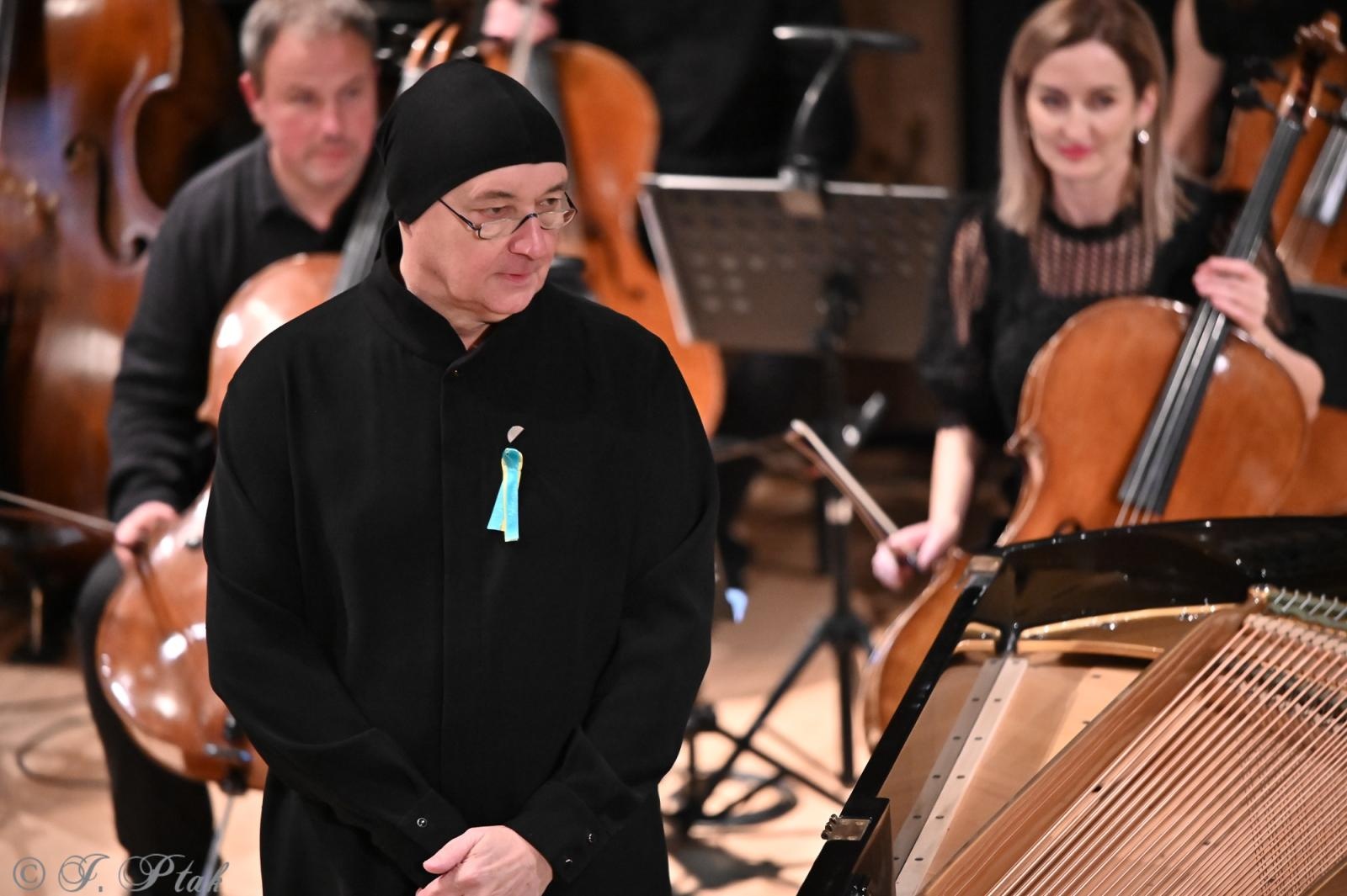 Zdjęcie w galerii na portalu naszraciborz.pl: AUKSO. Fantazja filmowa na deskach RCK w Raciborzu wiadomości z regionu