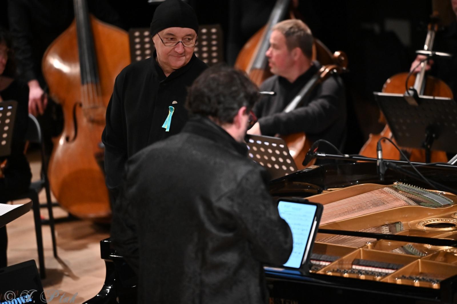 Zdjęcie w galerii na portalu naszraciborz.pl: AUKSO. Fantazja filmowa na deskach RCK w Raciborzu wiadomości z regionu