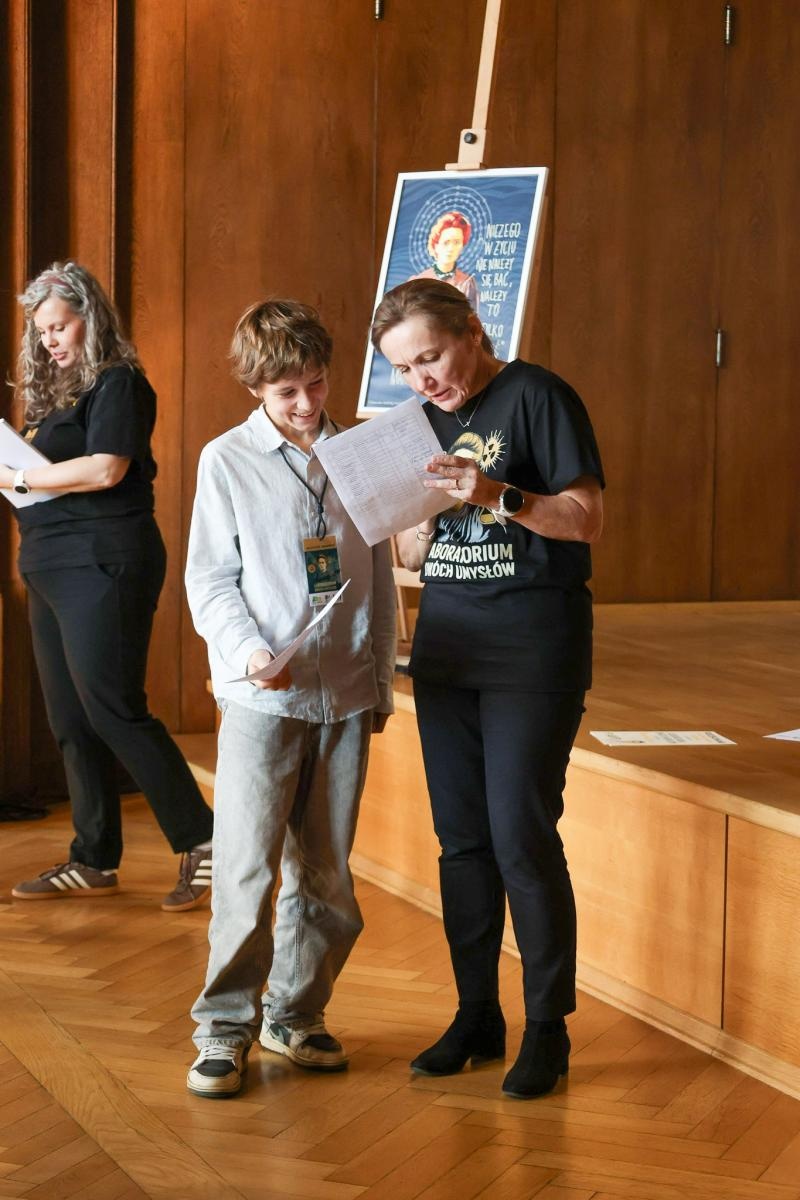 Zdjęcie w galerii na portalu naszraciborz.pl: Laboratorium Dwóch Umysłów - zmagania młodych chemików w ZSO nr 1 wiadomości z regionu