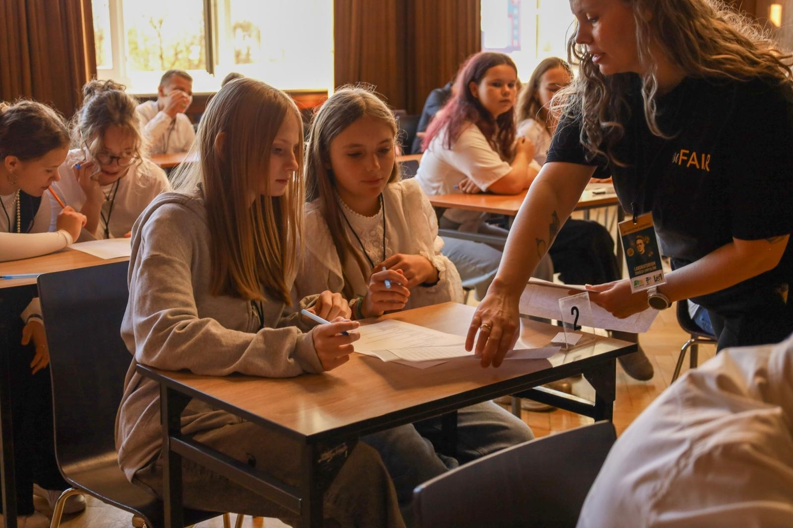 Zdjęcie w galerii na portalu naszraciborz.pl: Laboratorium Dwóch Umysłów - zmagania młodych chemików w ZSO nr 1 wiadomości z regionu