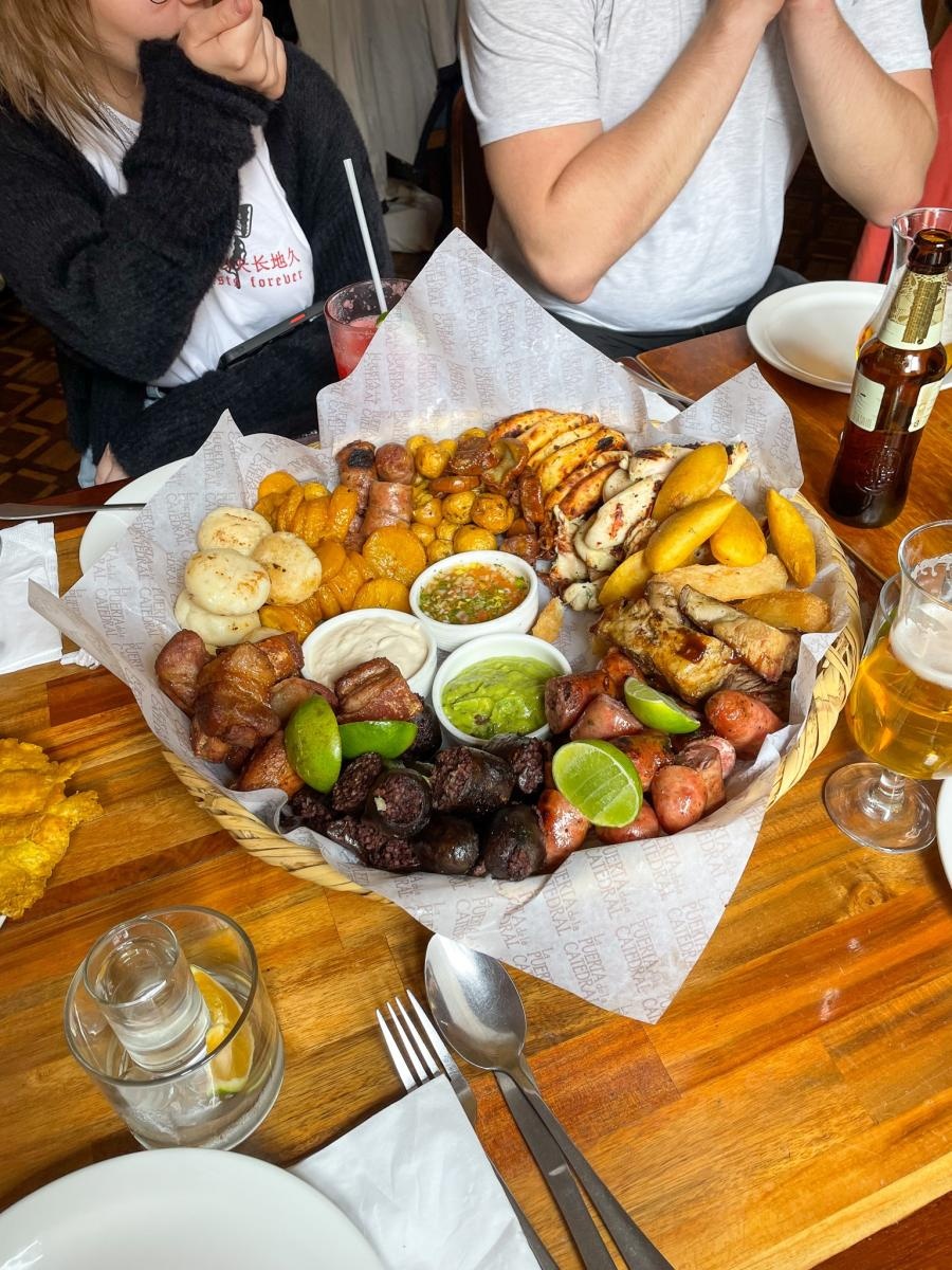 Zdjęcie w galerii na portalu naszraciborz.pl: Raciborzanie ze Źródła koncertowali w Ameryce Południowej wiadomości z regionu