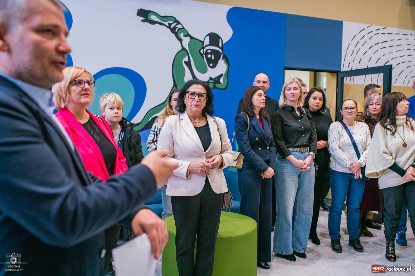 Zdjęcie w galerii na portalu naszraciborz.pl: Powstawało w bólach, ale już jest! Lodowisko Piastor oficjalnie otwarte [FOTO i WIDEO] wiadomości z regionu