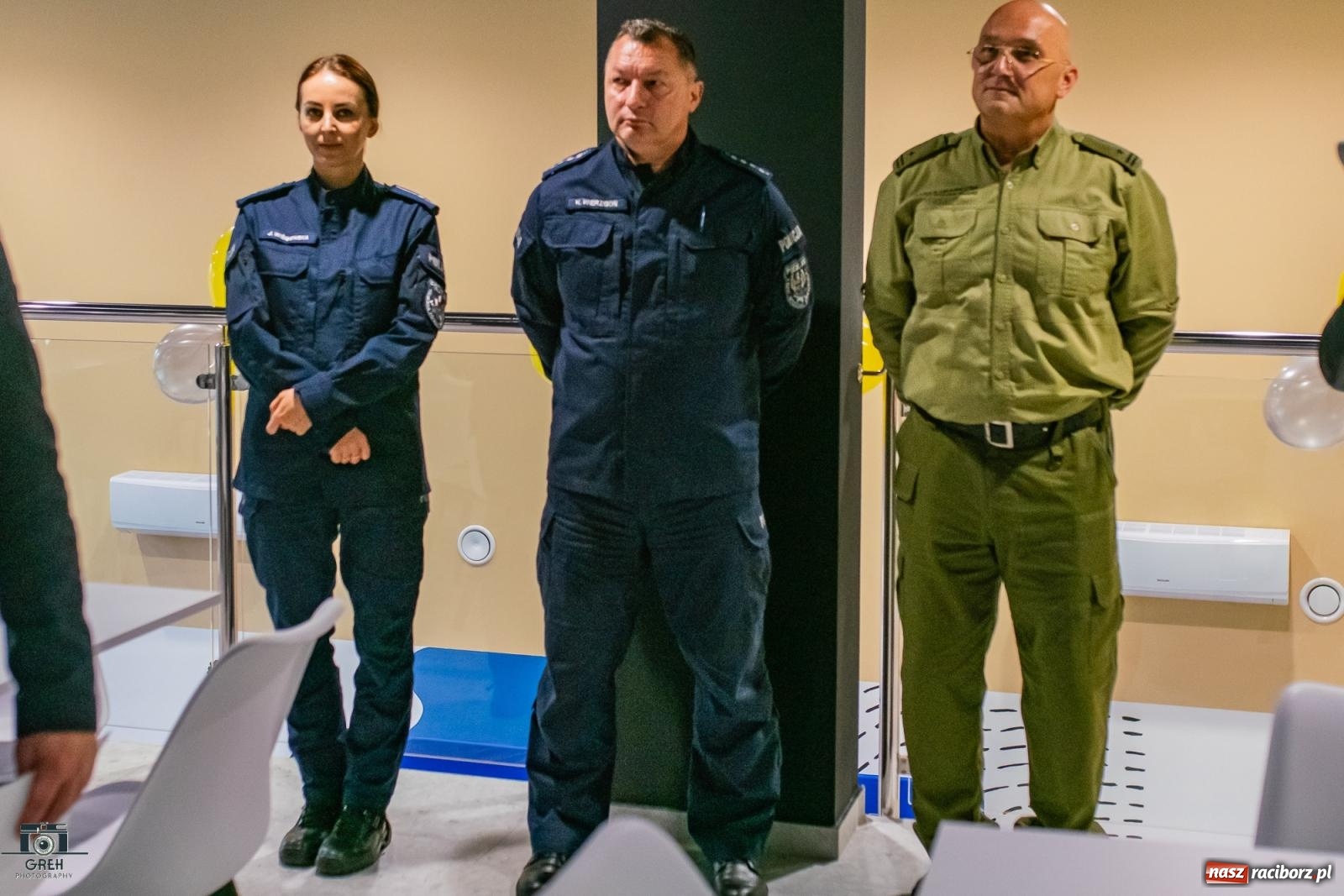 Zdjęcie w galerii na portalu naszraciborz.pl: Powstawało w bólach, ale już jest! Lodowisko Piastor oficjalnie otwarte [FOTO i WIDEO] wiadomości z regionu