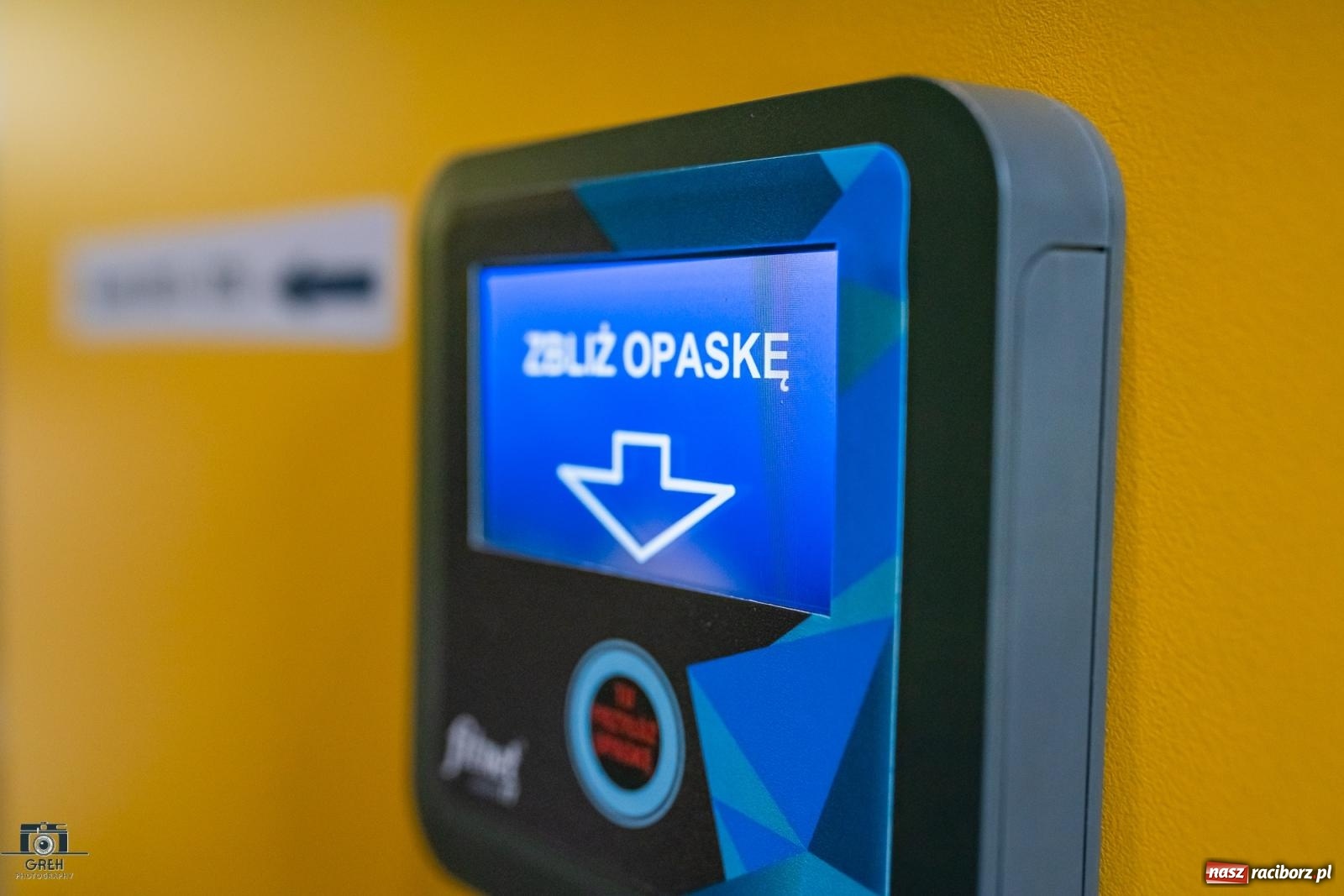 Zdjęcie w galerii na portalu naszraciborz.pl: Powstawało w bólach, ale już jest! Lodowisko Piastor oficjalnie otwarte [FOTO i WIDEO] wiadomości z regionu