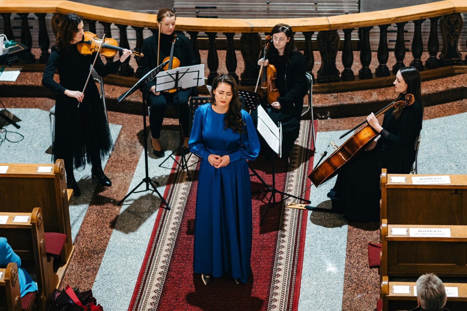 Zdjęcie w galerii na portalu naszraciborz.pl: 40-lecie chóru parafii św. Anny w Krzyżanowicach – jubileusz pełen muzyki i wzruszeń wiadomości z regionu