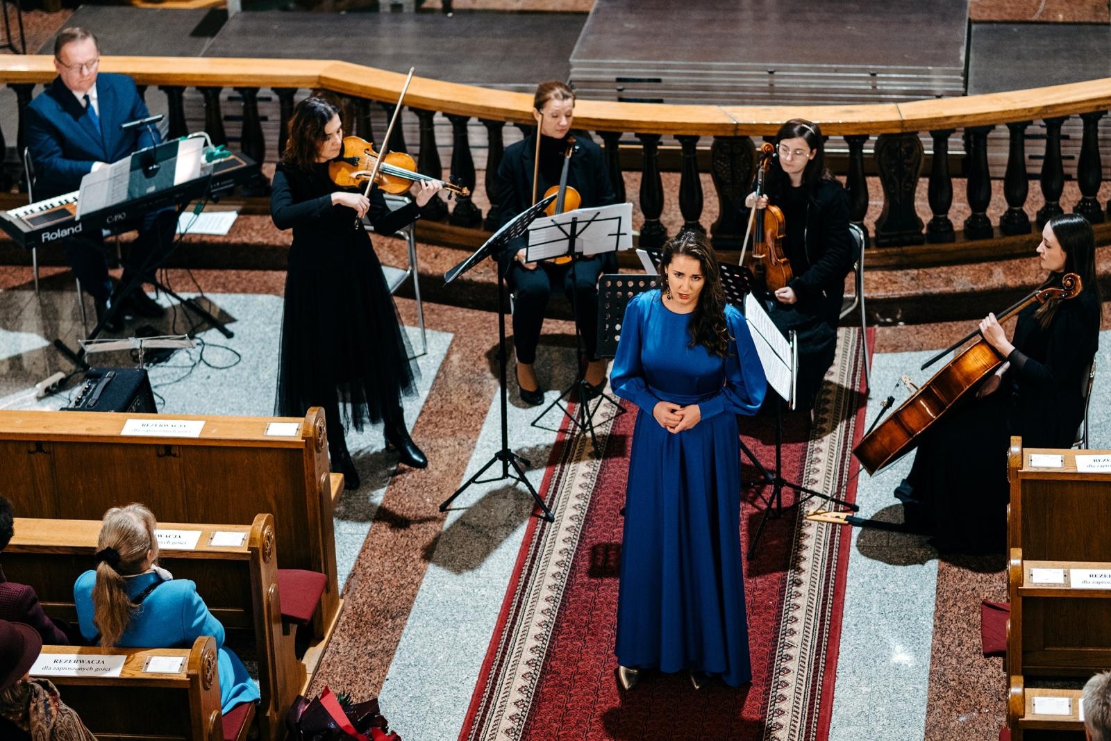 Zdjęcie w galerii na portalu naszraciborz.pl: 40-lecie chóru parafii św. Anny w Krzyżanowicach – jubileusz pełen muzyki i wzruszeń wiadomości z regionu