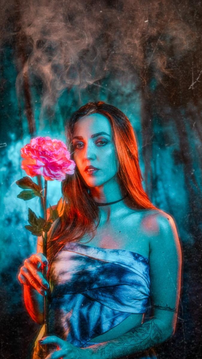 Zdjęcie w galerii na portalu naszraciborz.pl: Ada Tril z Raciborza debiutuje EP-ką Zmiany Klimatu wiadomości z regionu