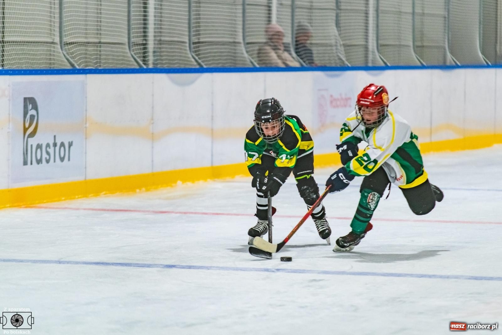 Zdjęcie w galerii na portalu naszraciborz.pl: Młodzi hokeiści JKH GKS Jastrzębie zaprezentowali swe umiejętności [FOTO i WIDEO] wiadomości z regionu