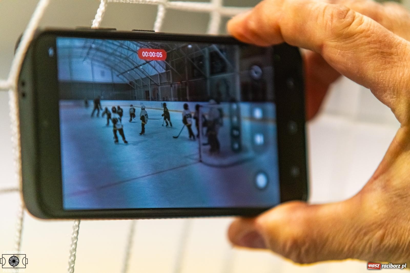 Zdjęcie w galerii na portalu naszraciborz.pl: Młodzi hokeiści JKH GKS Jastrzębie zaprezentowali swe umiejętności [FOTO i WIDEO] wiadomości z regionu