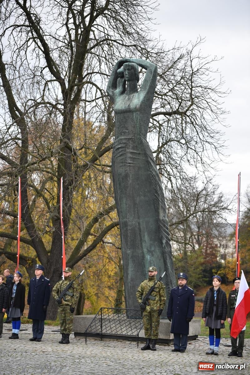 Zdjęcie w galerii na portalu naszraciborz.pl: Narodowe Święto Niepodległości w Raciborzu [FOTO i WIDEO] wiadomości z regionu
