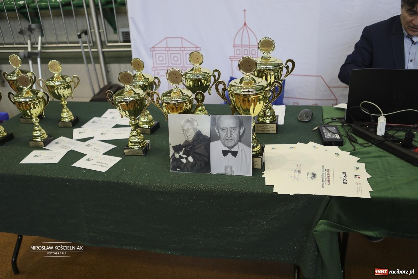 Zdjęcie w galerii na portalu naszraciborz.pl: Turniej brydżowy pamięci Edwarda Olbrota i Leszka Przygody w Raciborzu wiadomości z regionu