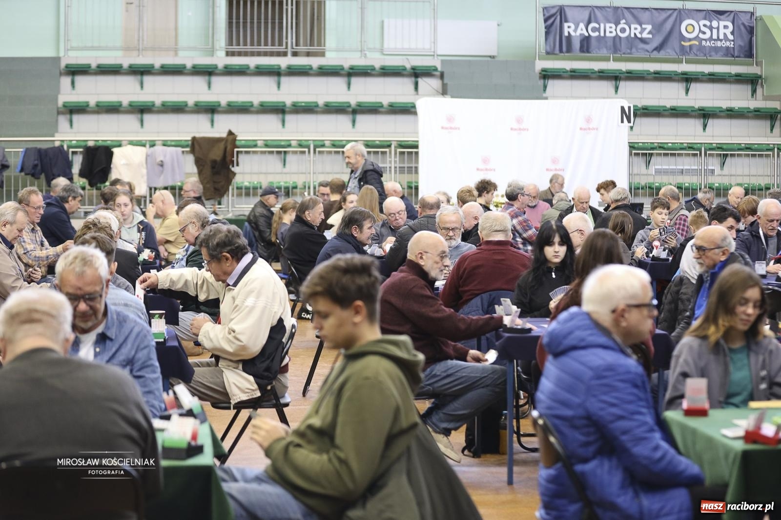 Zdjęcie w galerii na portalu naszraciborz.pl: Turniej brydżowy pamięci Edwarda Olbrota i Leszka Przygody w Raciborzu wiadomości z regionu