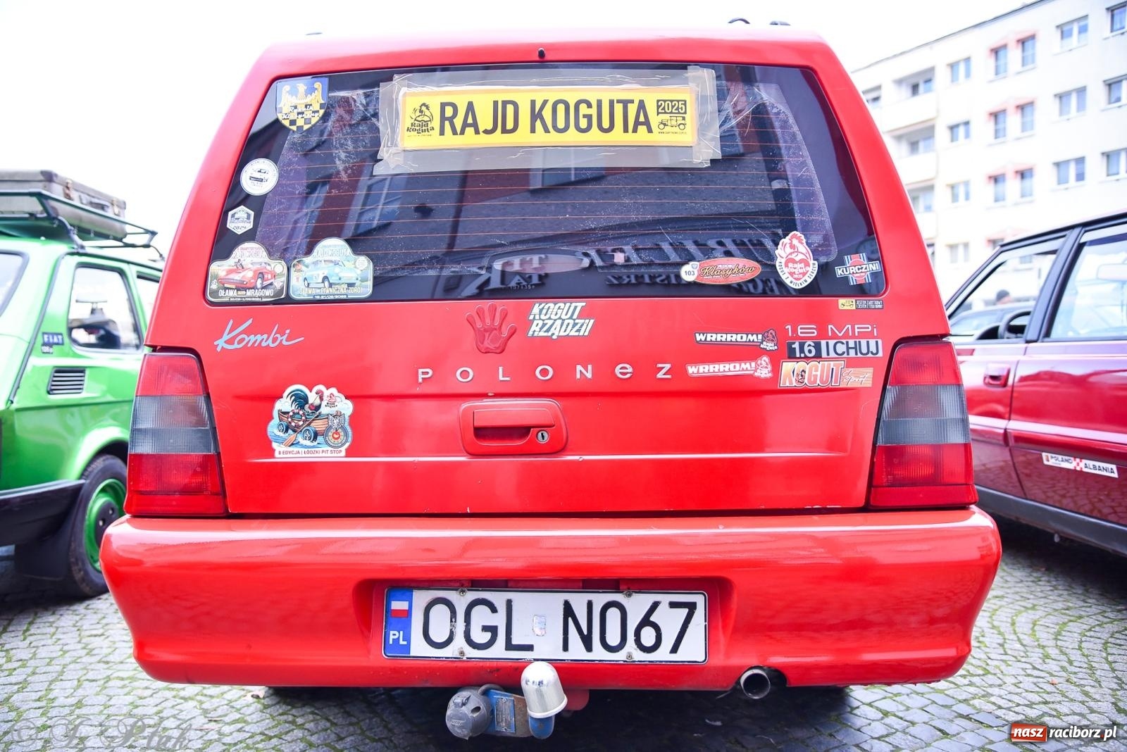 Zdjęcie w galerii na portalu naszraciborz.pl: Gwiazdy motoryzacji minionych dekad na raciborskim rynku [FOTO i WIDEO] wiadomości z regionu