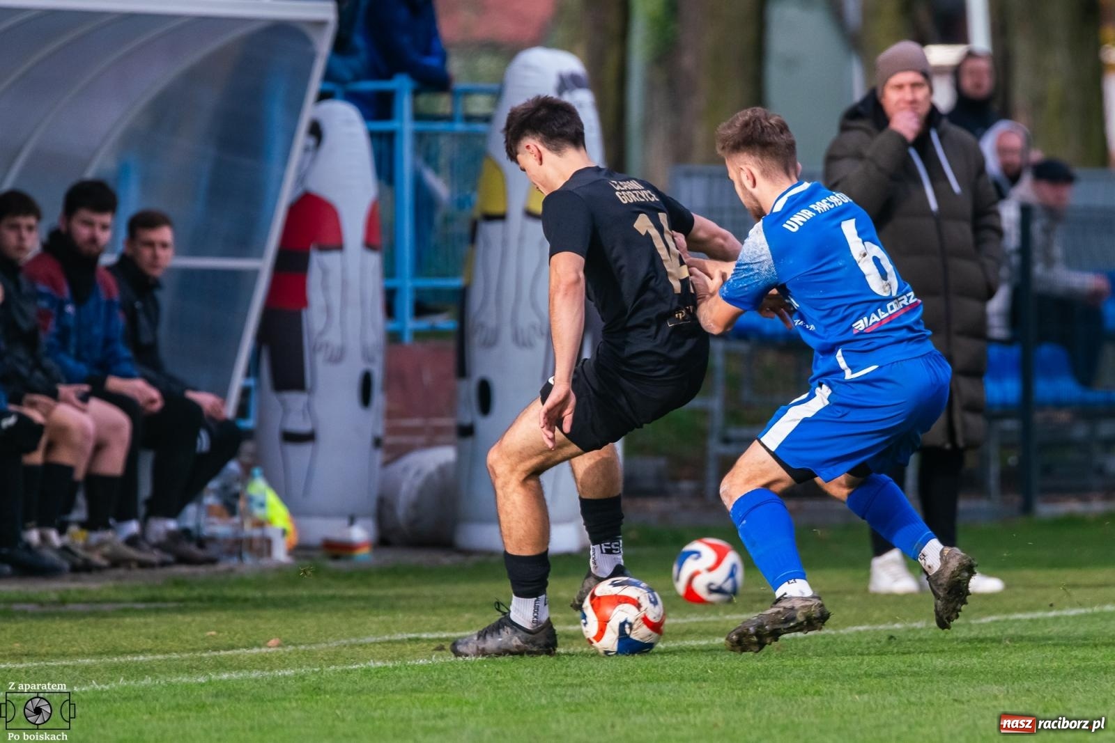 Zdjęcie w galerii na portalu naszraciborz.pl: Unia Racibórz pokonała Czarnych Gorzyce. Przy Srebrnej polała się krew! [FOTO i WIDEO] wiadomości z regionu