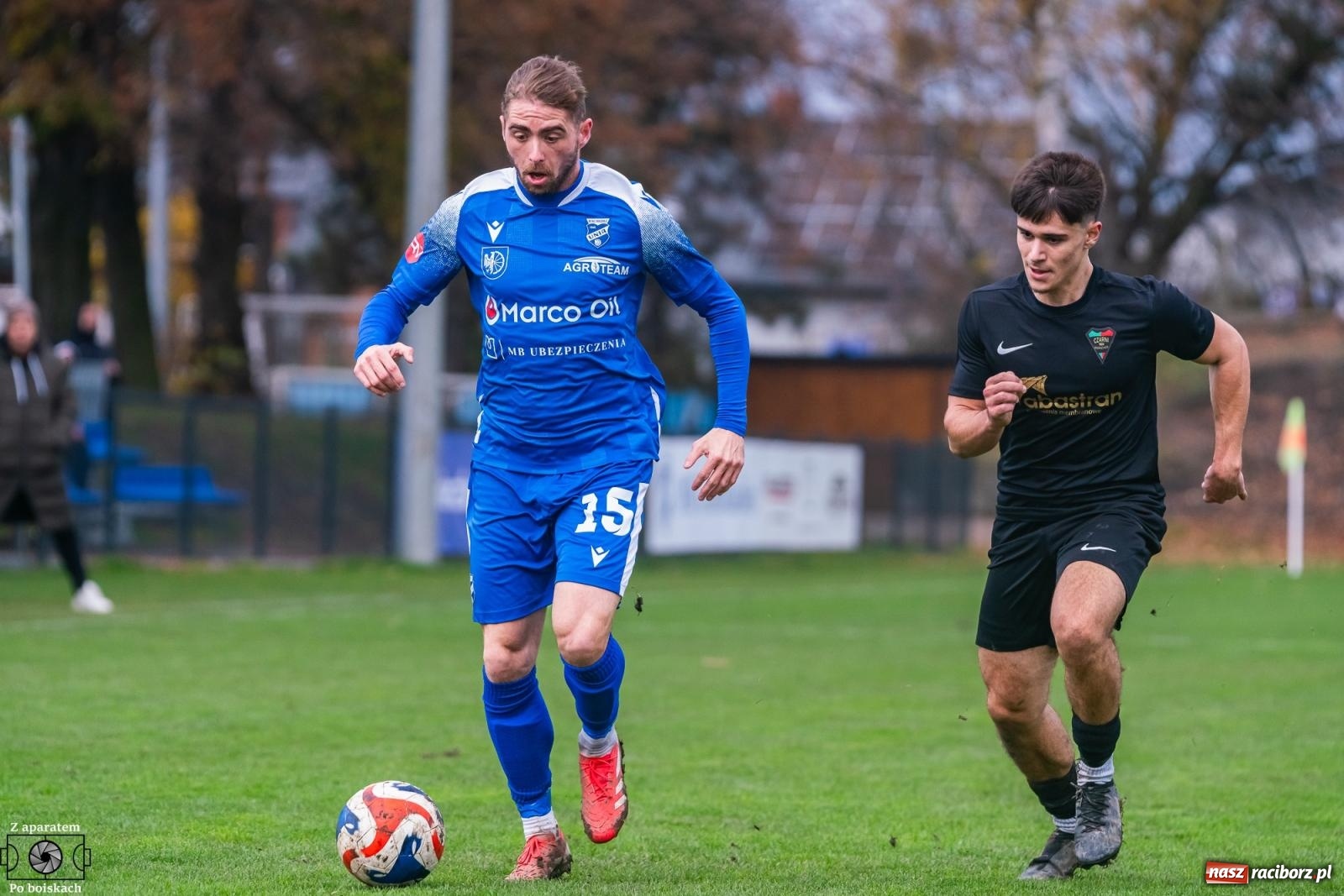 Zdjęcie w galerii na portalu naszraciborz.pl: Unia Racibórz pokonała Czarnych Gorzyce. Przy Srebrnej polała się krew! [FOTO i WIDEO] wiadomości z regionu