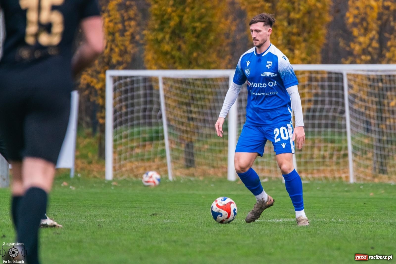 Zdjęcie w galerii na portalu naszraciborz.pl: Unia Racibórz pokonała Czarnych Gorzyce. Przy Srebrnej polała się krew! [FOTO i WIDEO] wiadomości z regionu