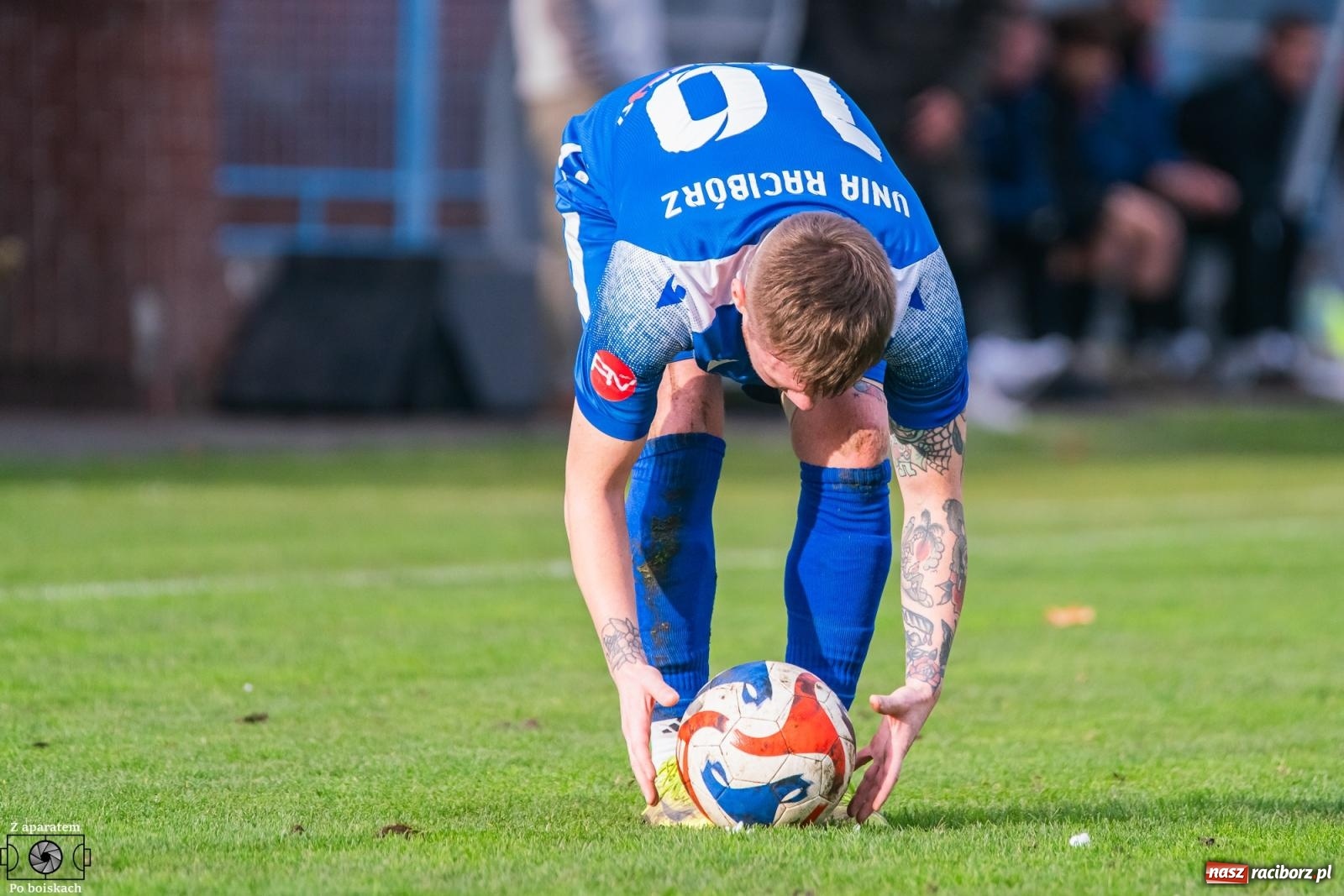Zdjęcie w galerii na portalu naszraciborz.pl: Unia Racibórz pokonała Czarnych Gorzyce. Przy Srebrnej polała się krew! [FOTO i WIDEO] wiadomości z regionu