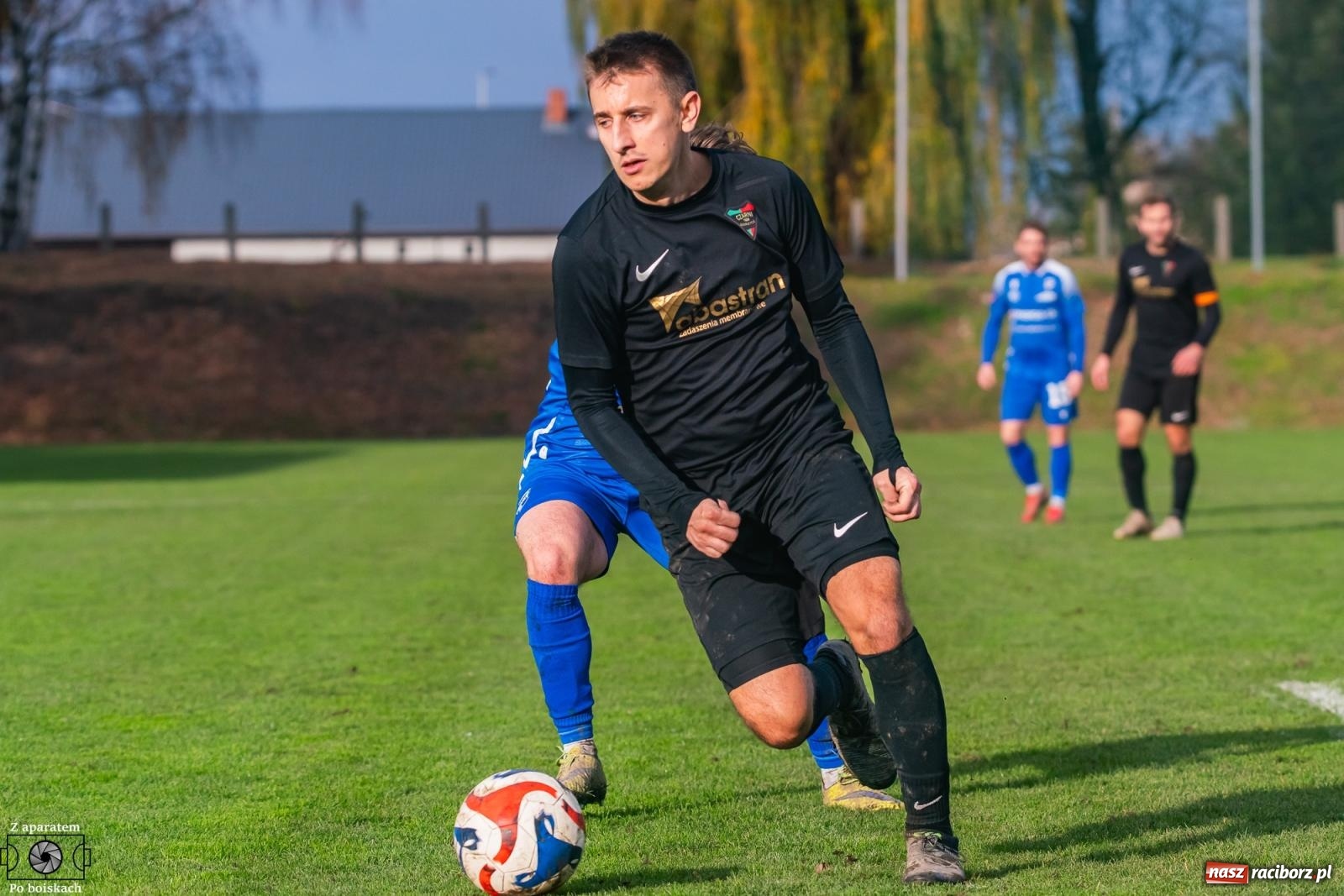 Zdjęcie w galerii na portalu naszraciborz.pl: Unia Racibórz pokonała Czarnych Gorzyce. Przy Srebrnej polała się krew! [FOTO i WIDEO] wiadomości z regionu