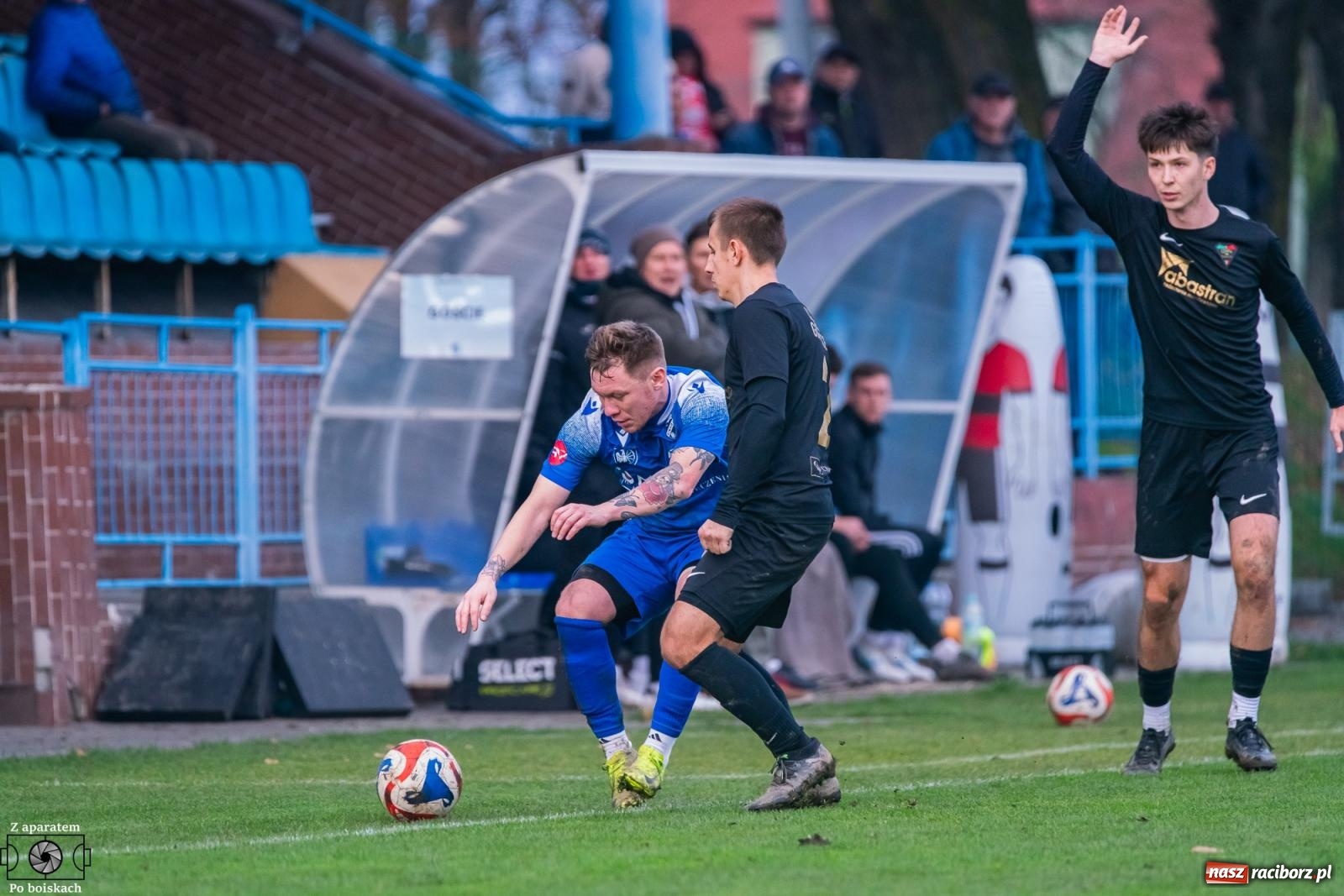 Zdjęcie w galerii na portalu naszraciborz.pl: Unia Racibórz pokonała Czarnych Gorzyce. Przy Srebrnej polała się krew! [FOTO i WIDEO] wiadomości z regionu