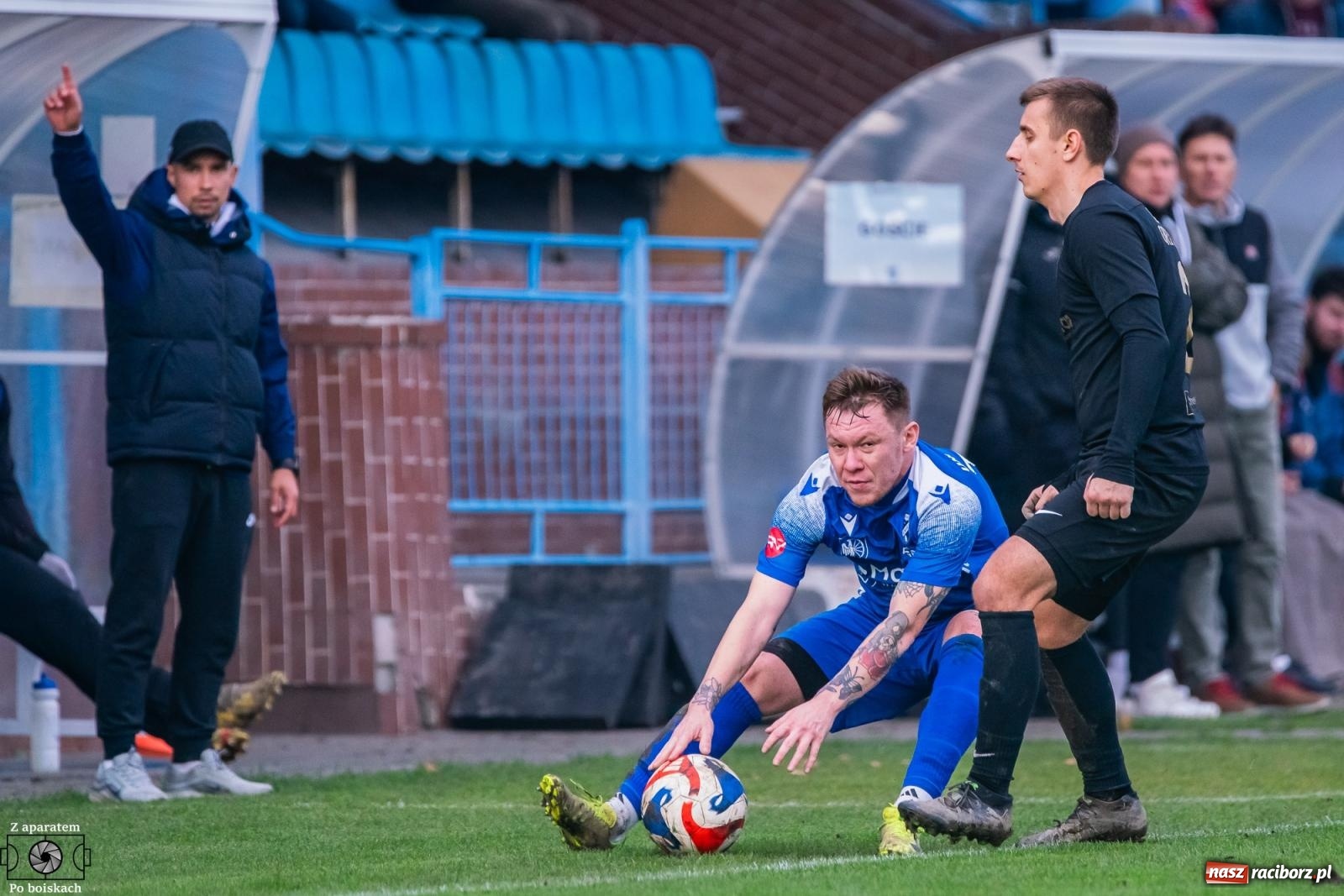 Zdjęcie w galerii na portalu naszraciborz.pl: Unia Racibórz pokonała Czarnych Gorzyce. Przy Srebrnej polała się krew! [FOTO i WIDEO] wiadomości z regionu