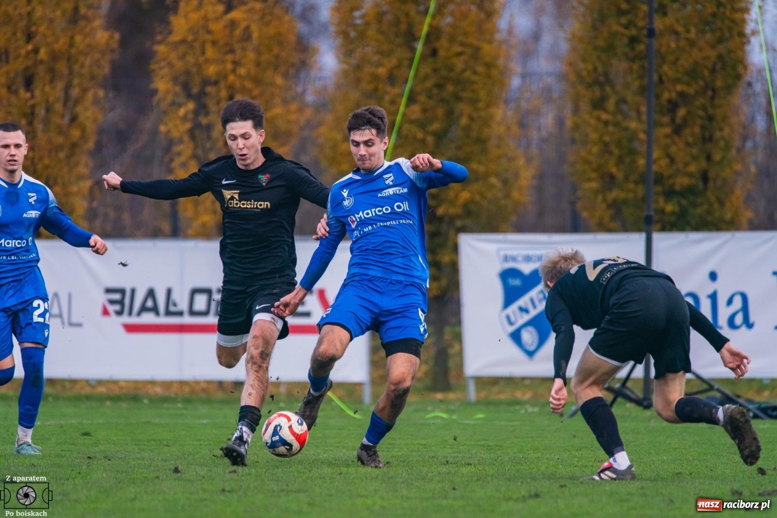 Zdjęcie w galerii na portalu naszraciborz.pl: Unia Racibórz pokonała Czarnych Gorzyce. Przy Srebrnej polała się krew! [FOTO i WIDEO] wiadomości z regionu