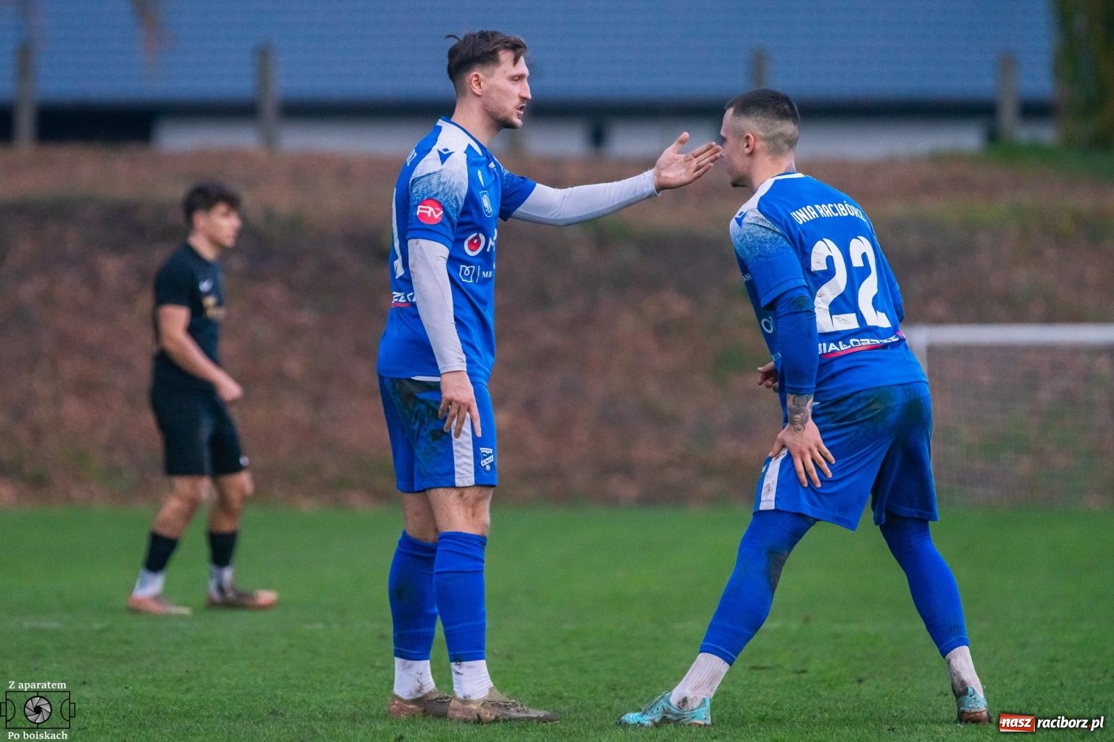 Zdjęcie w galerii na portalu naszraciborz.pl: Unia Racibórz pokonała Czarnych Gorzyce. Przy Srebrnej polała się krew! [FOTO i WIDEO] wiadomości z regionu
